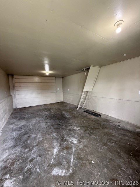 308 E South Property Photo 32