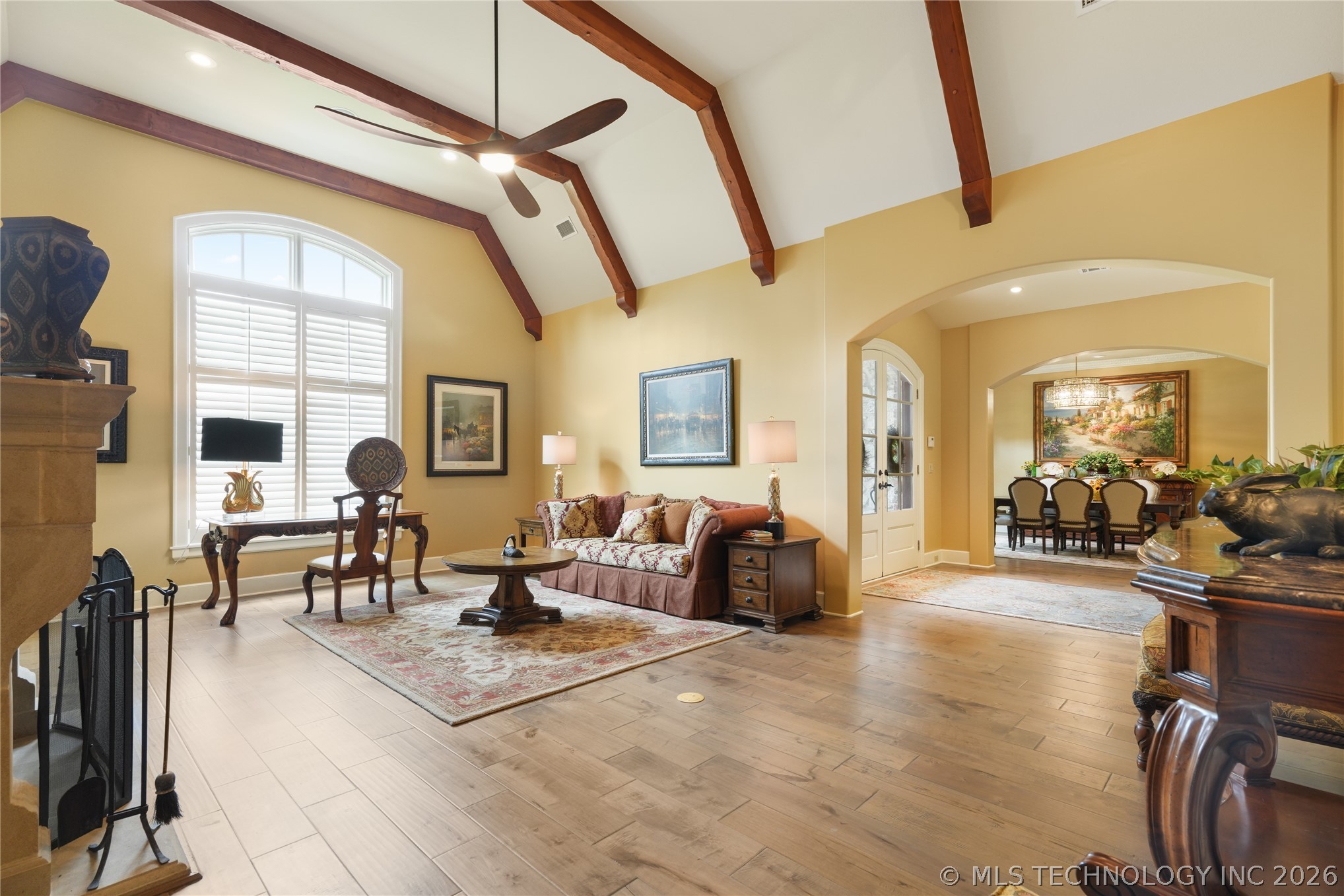 3821 Country Club Circle Property Photo 9