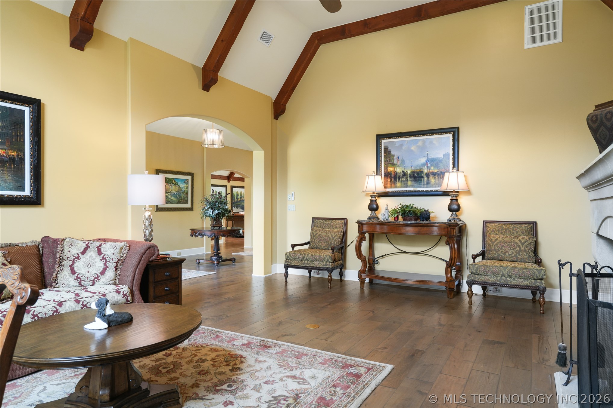 3821 Country Club Circle Property Photo 11