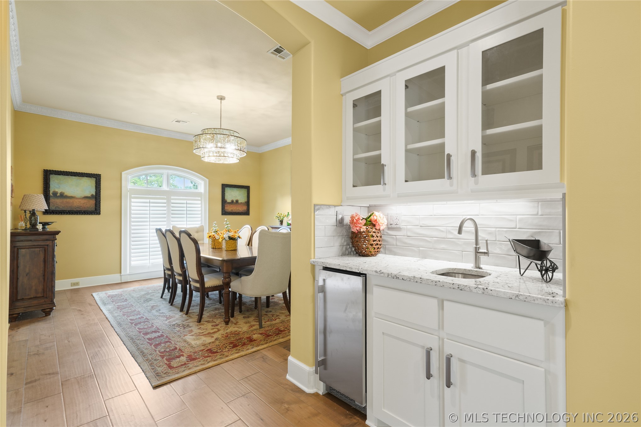 3821 Country Club Circle Property Photo 12