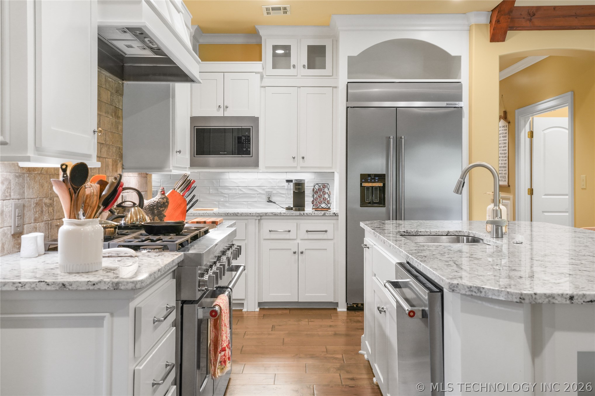 3821 Country Club Circle Property Photo 13