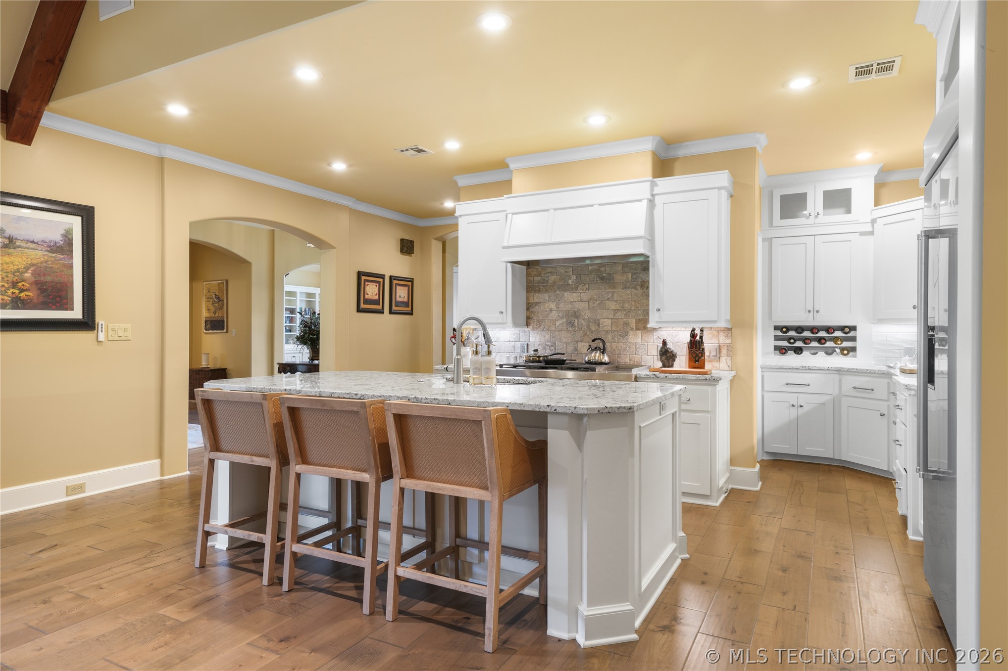 3821 Country Club Circle Property Photo 14