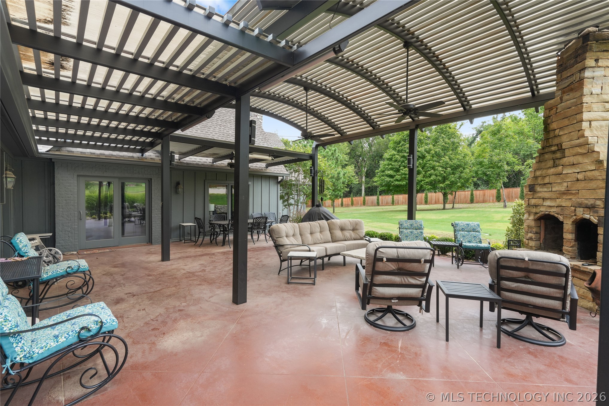 3821 Country Club Circle Property Photo 47