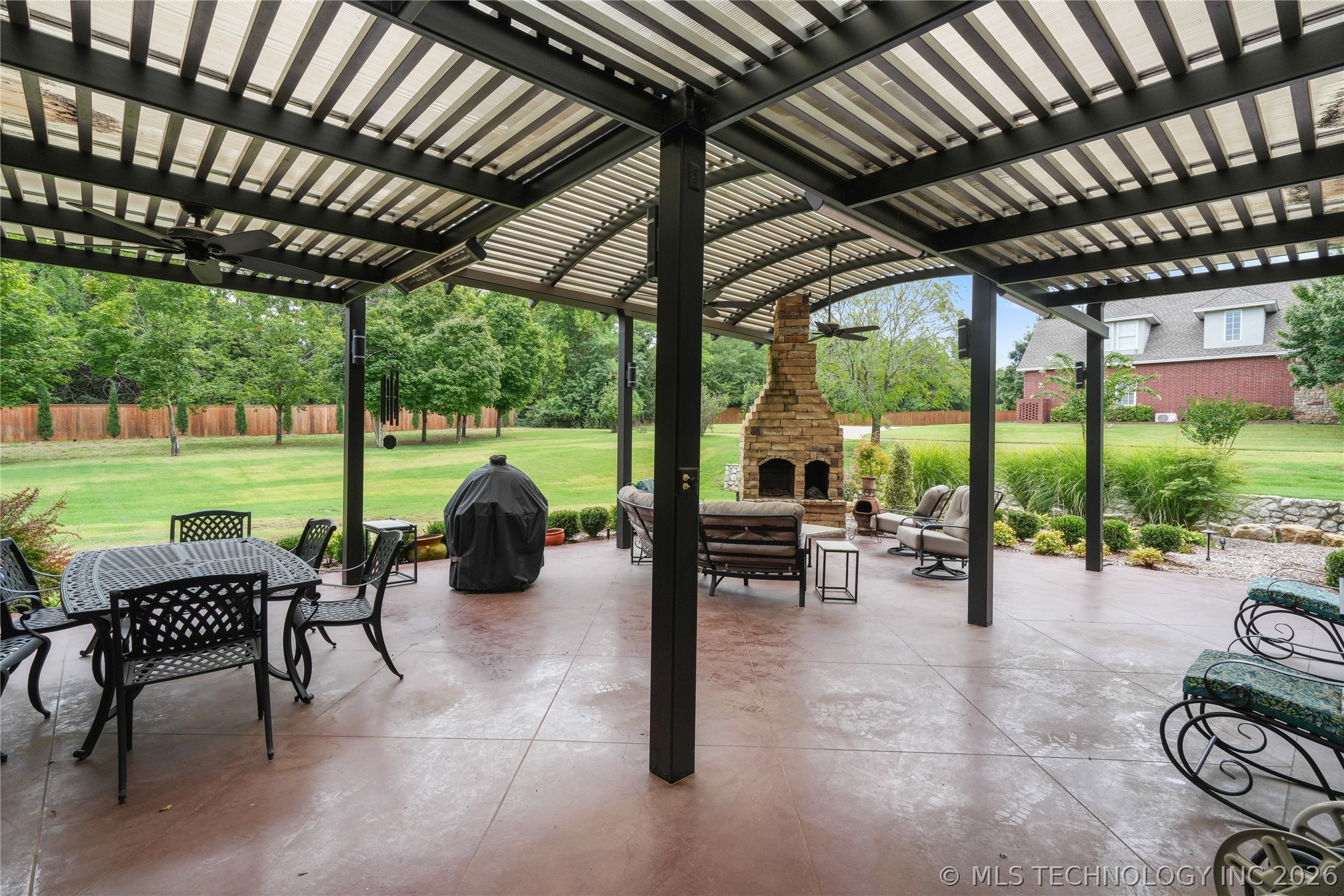 3821 Country Club Circle Property Photo 48