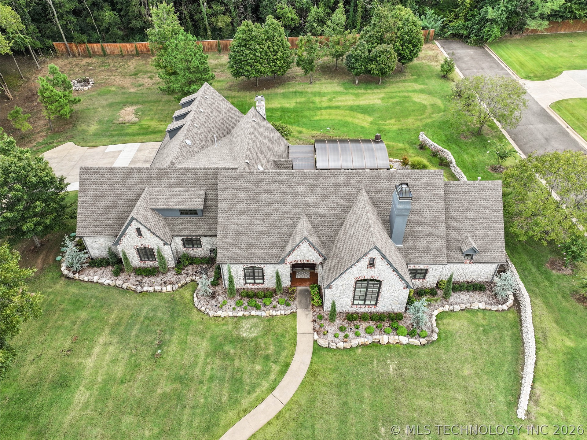 3821 Country Club Circle Property Photo 56