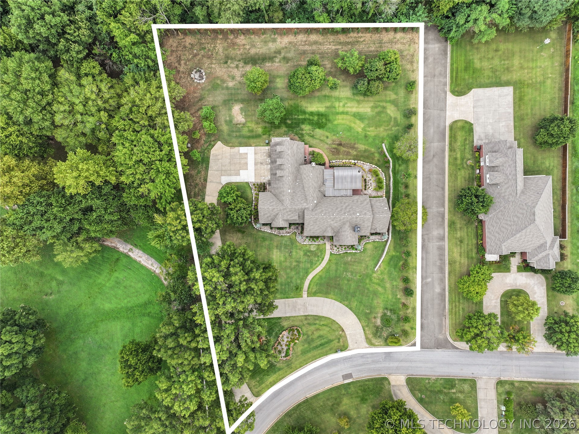 3821 Country Club Circle Property Photo 62