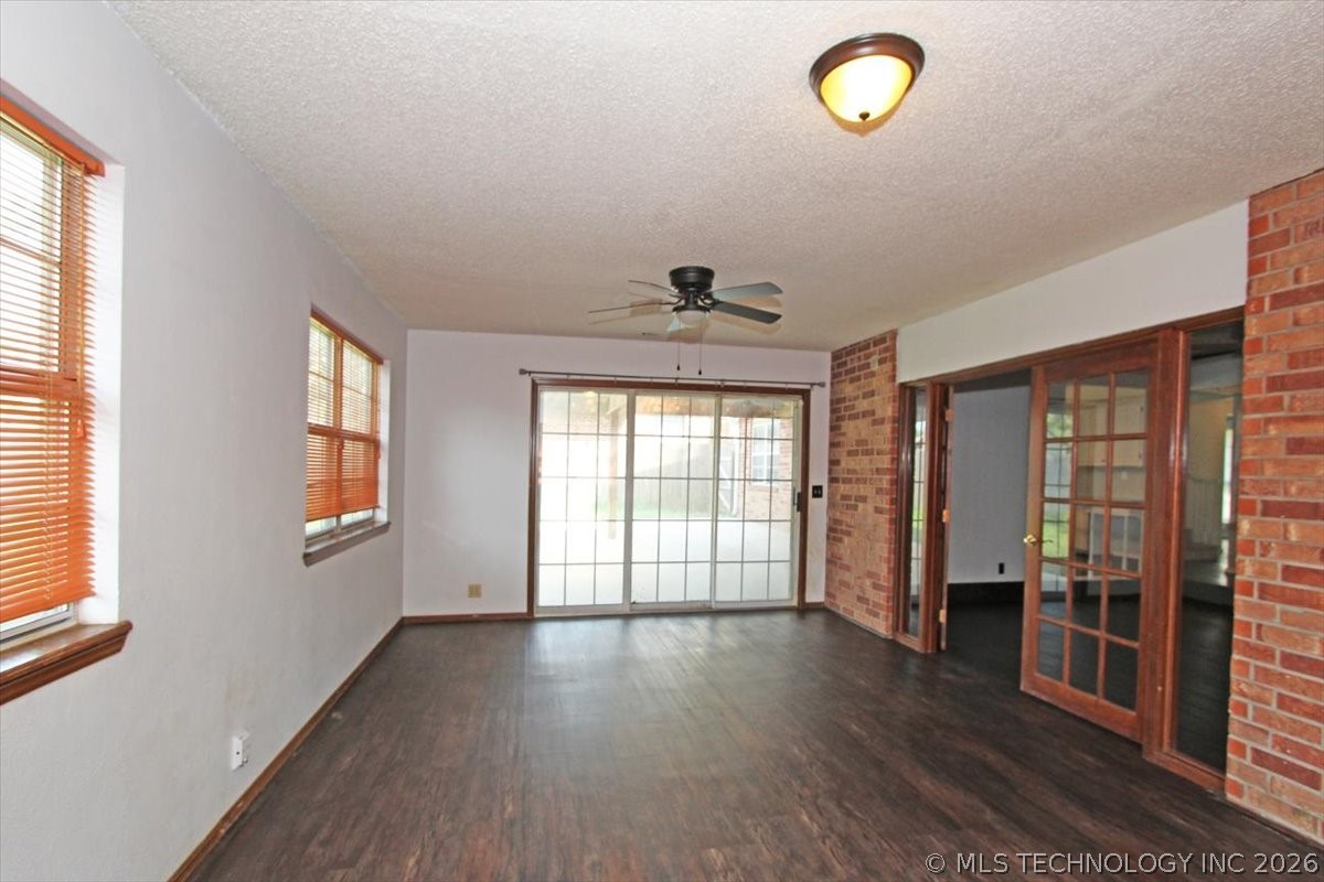 2408 Chapel Hill Court Property Photo 19