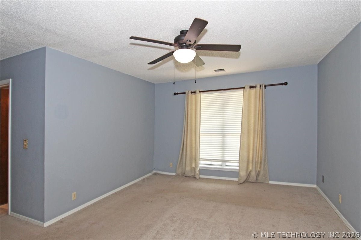 2408 Chapel Hill Court Property Photo 21