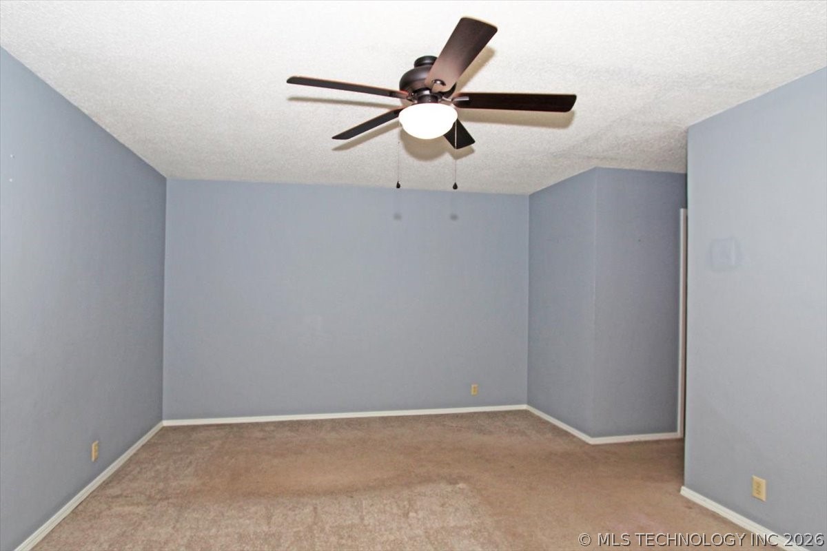 2408 Chapel Hill Court Property Photo 22