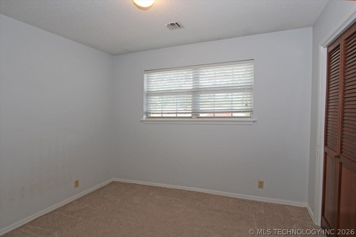 2408 Chapel Hill Court Property Photo 27