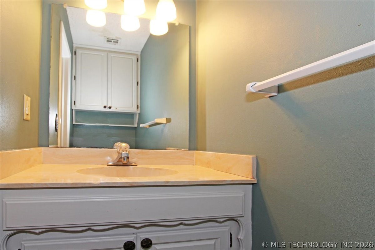 2408 Chapel Hill Court Property Photo 33