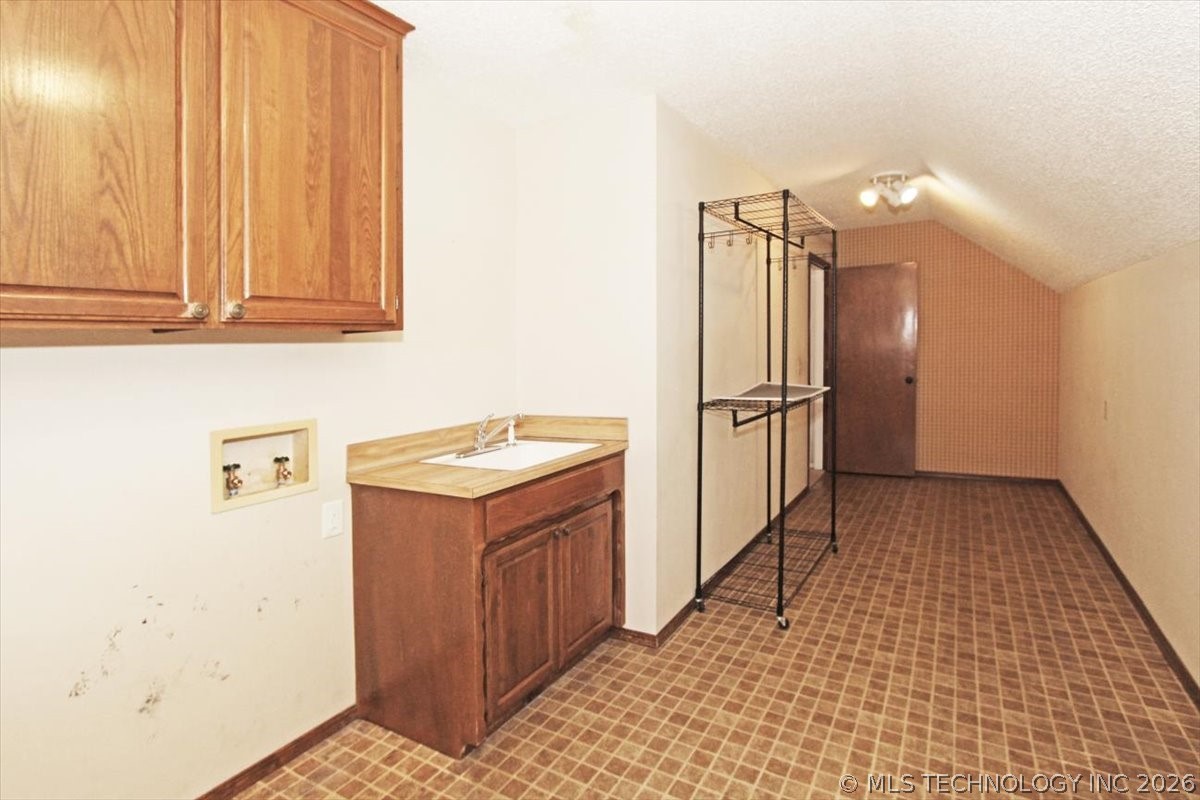 2408 Chapel Hill Court Property Photo 34