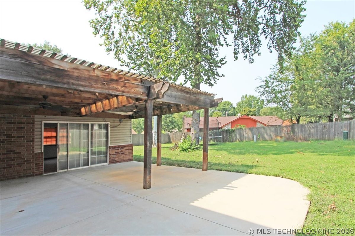 2408 Chapel Hill Court Property Photo 36