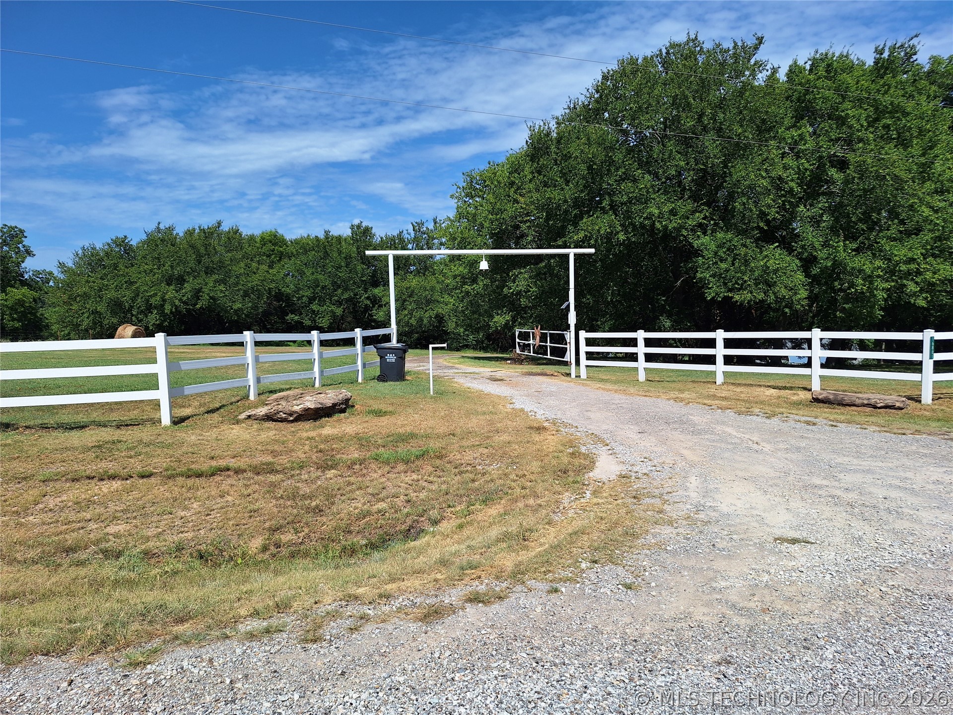 16801 County Road 3445 Property Photo 3