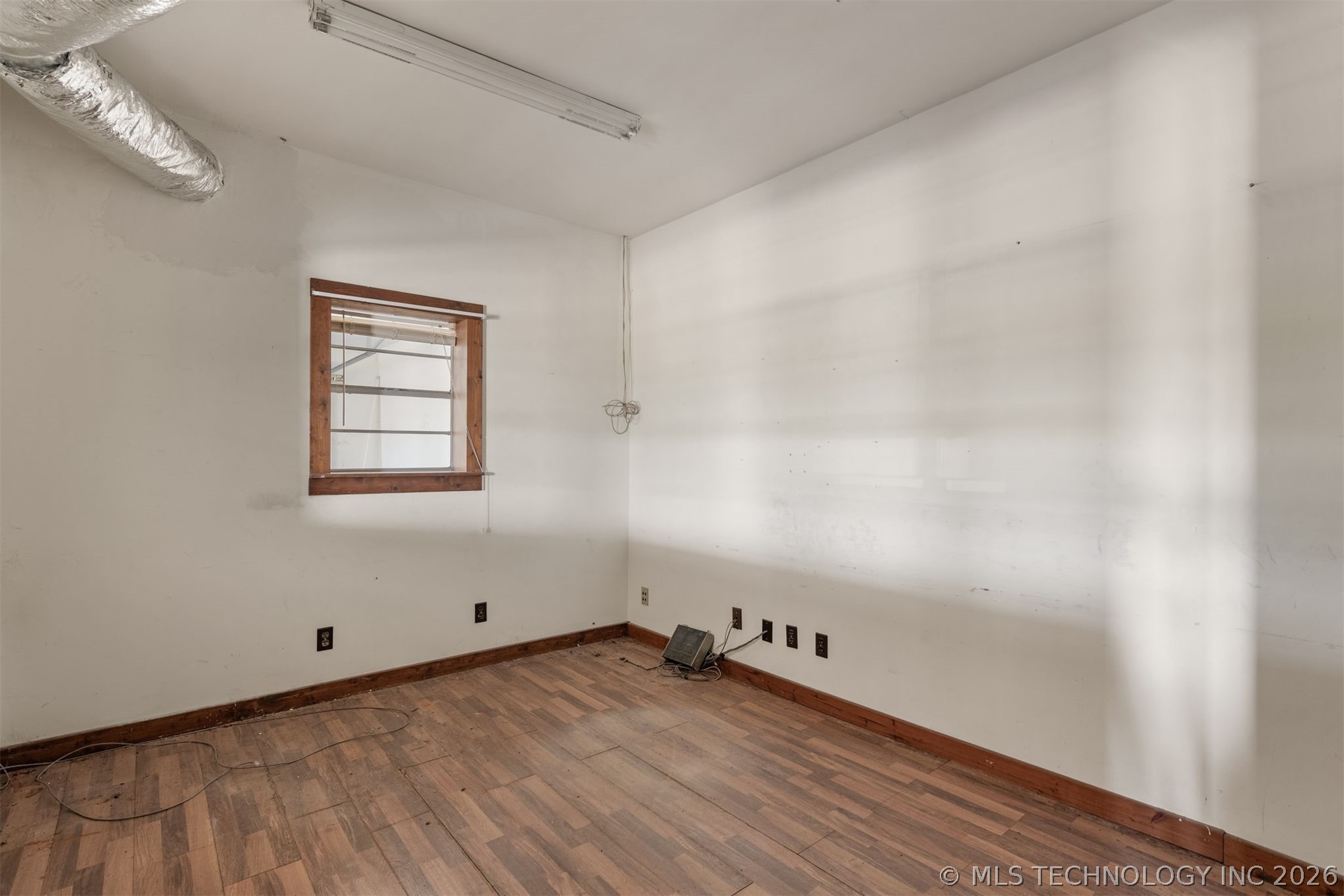 36585 W State Hwy 51 Property Photo 14