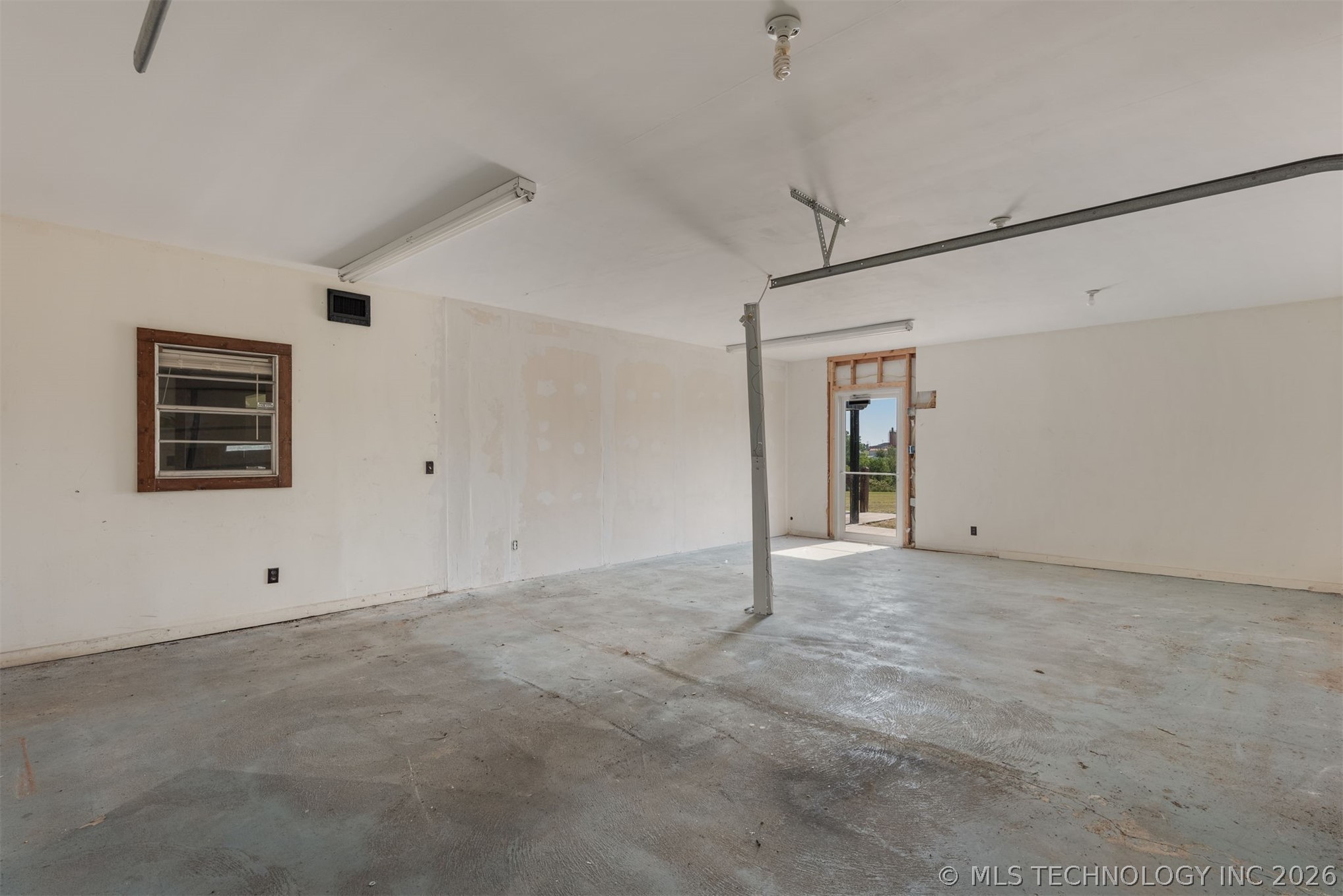 36585 W State Hwy 51 Property Photo 26