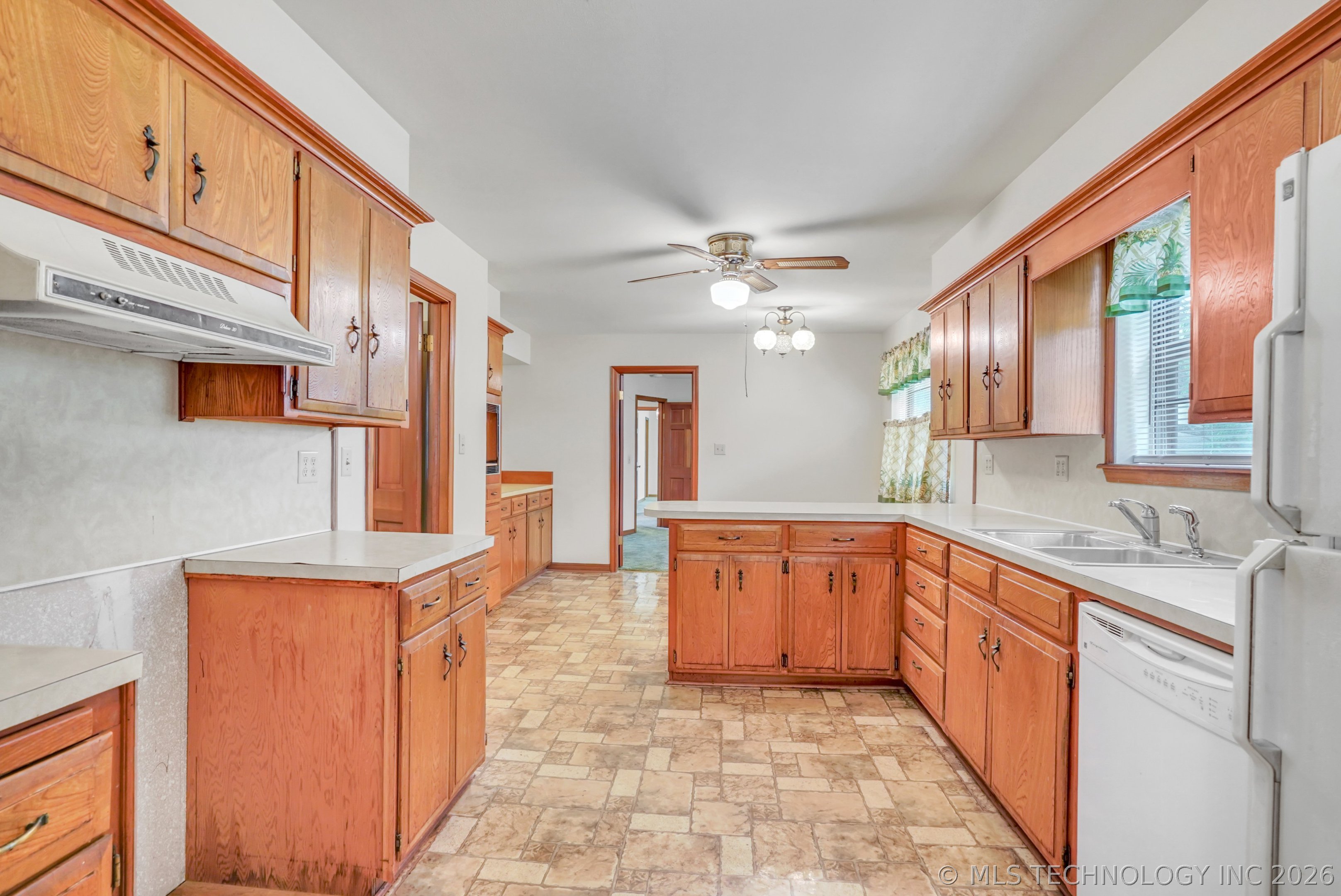 3305 Gulick Street Property Photo 9