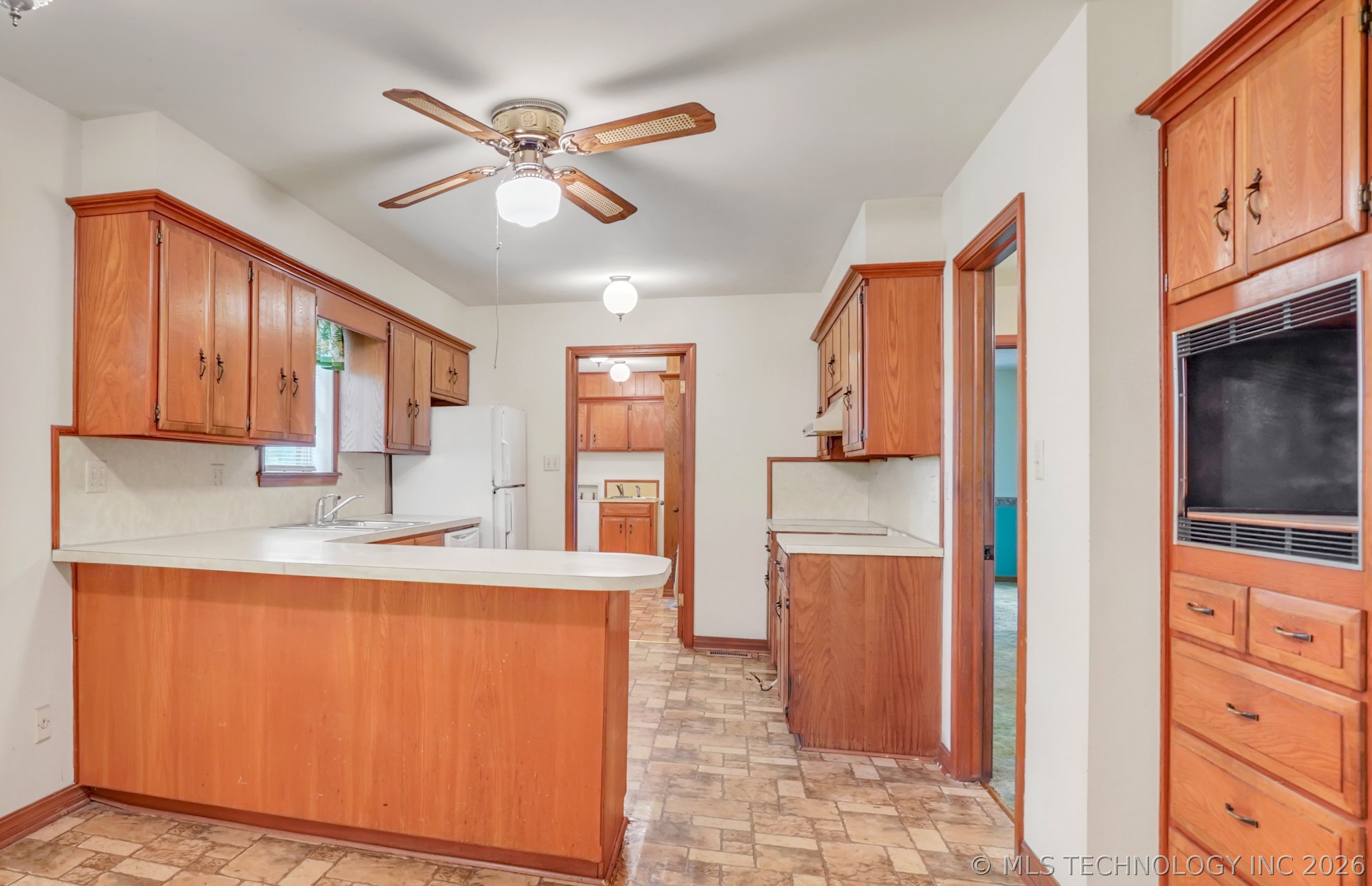3305 Gulick Street Property Photo 10