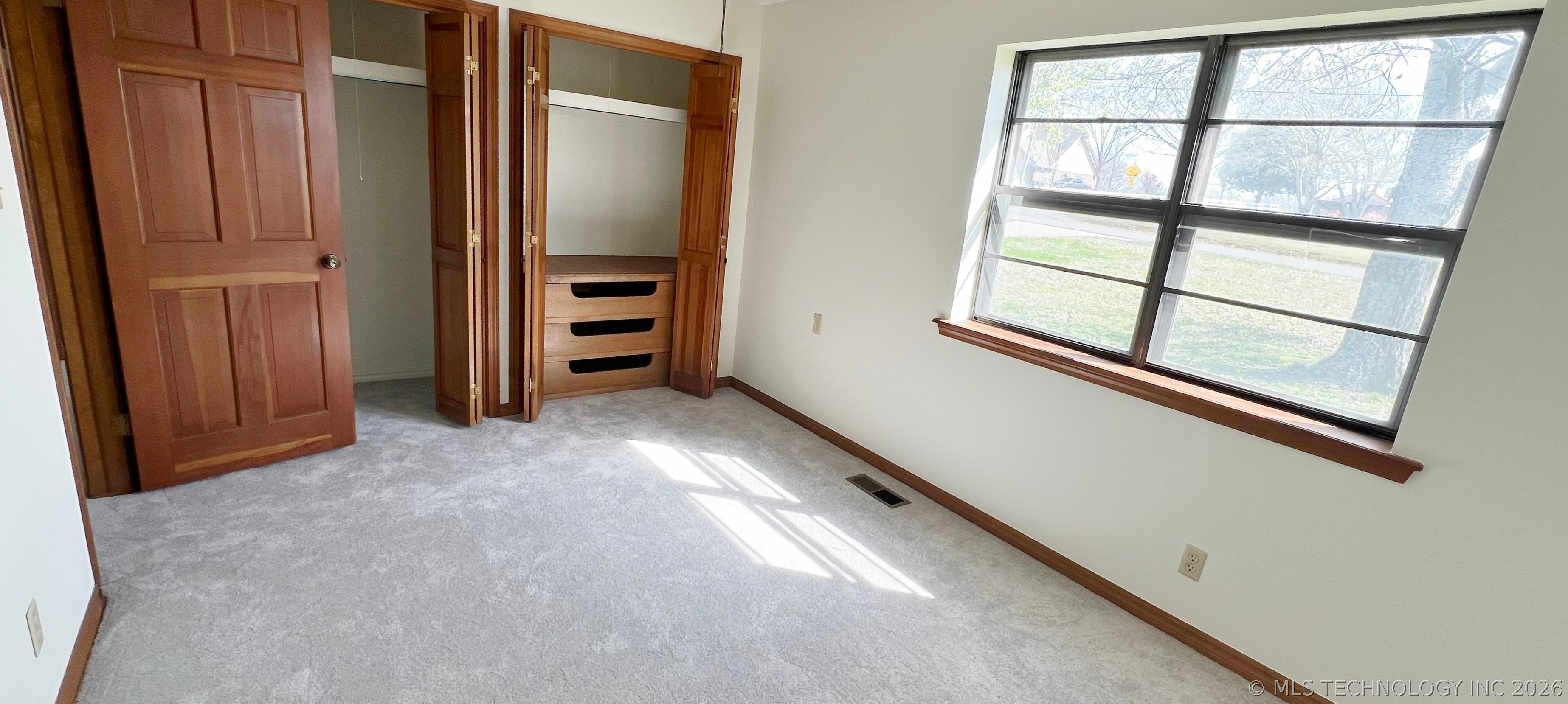 3305 Gulick Street Property Photo 14