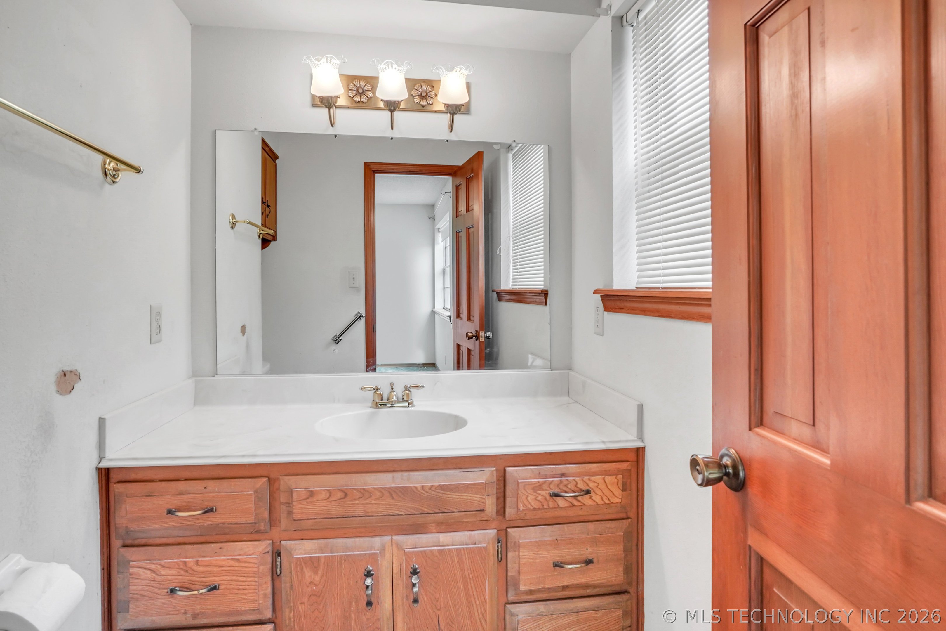 3305 Gulick Street Property Photo 17