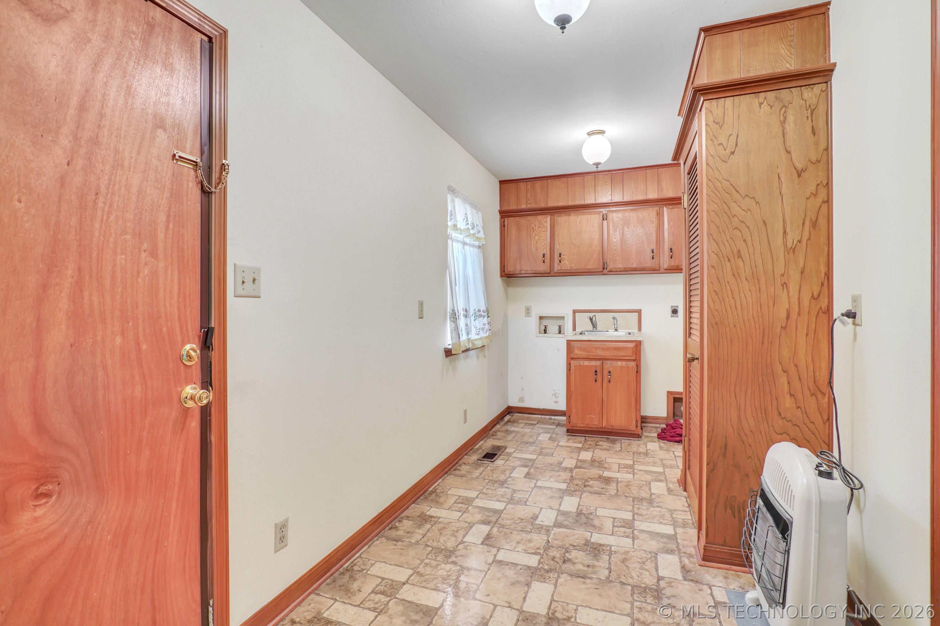 3305 Gulick Street Property Photo 19