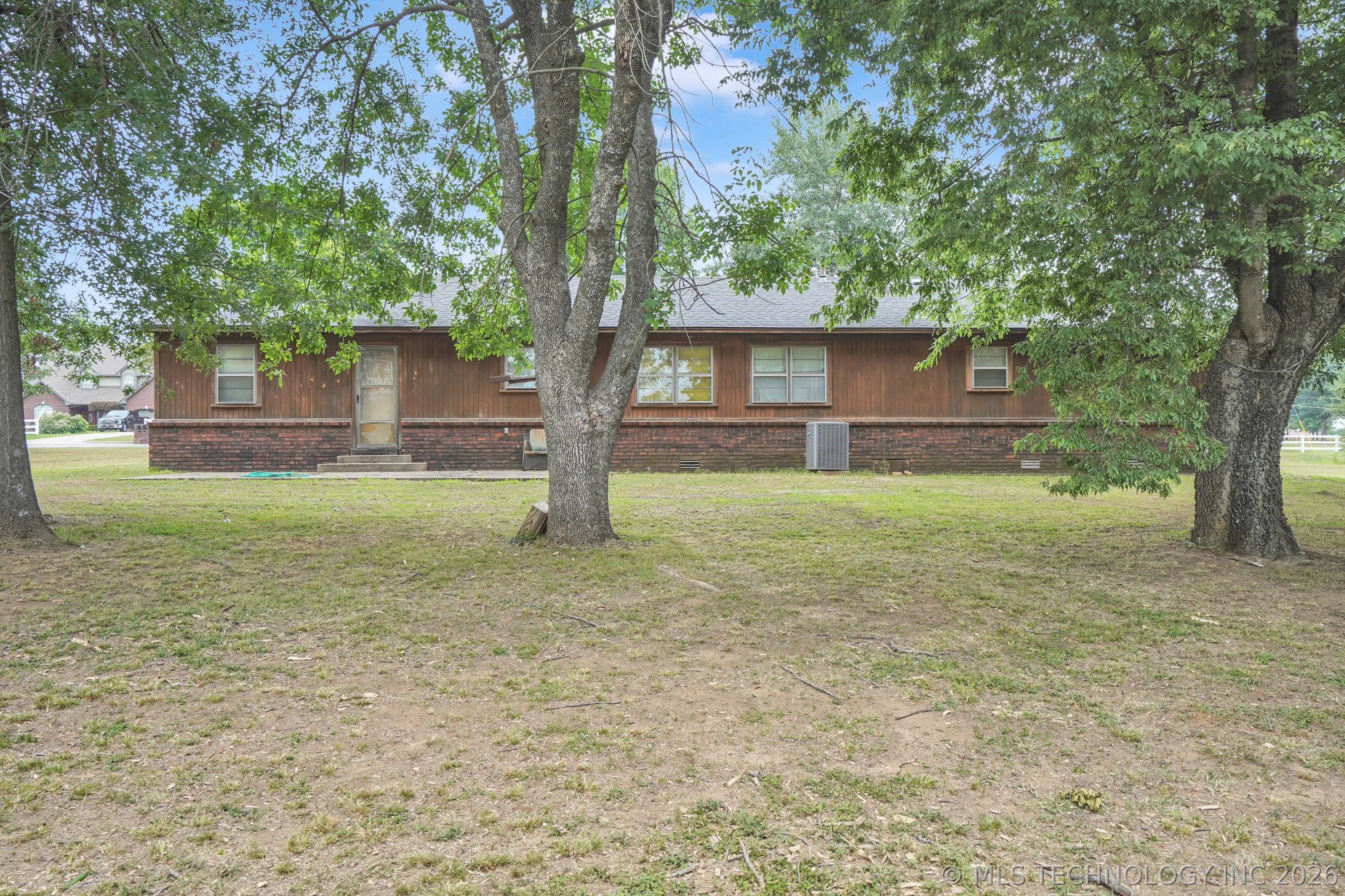 3305 Gulick Street Property Photo 20