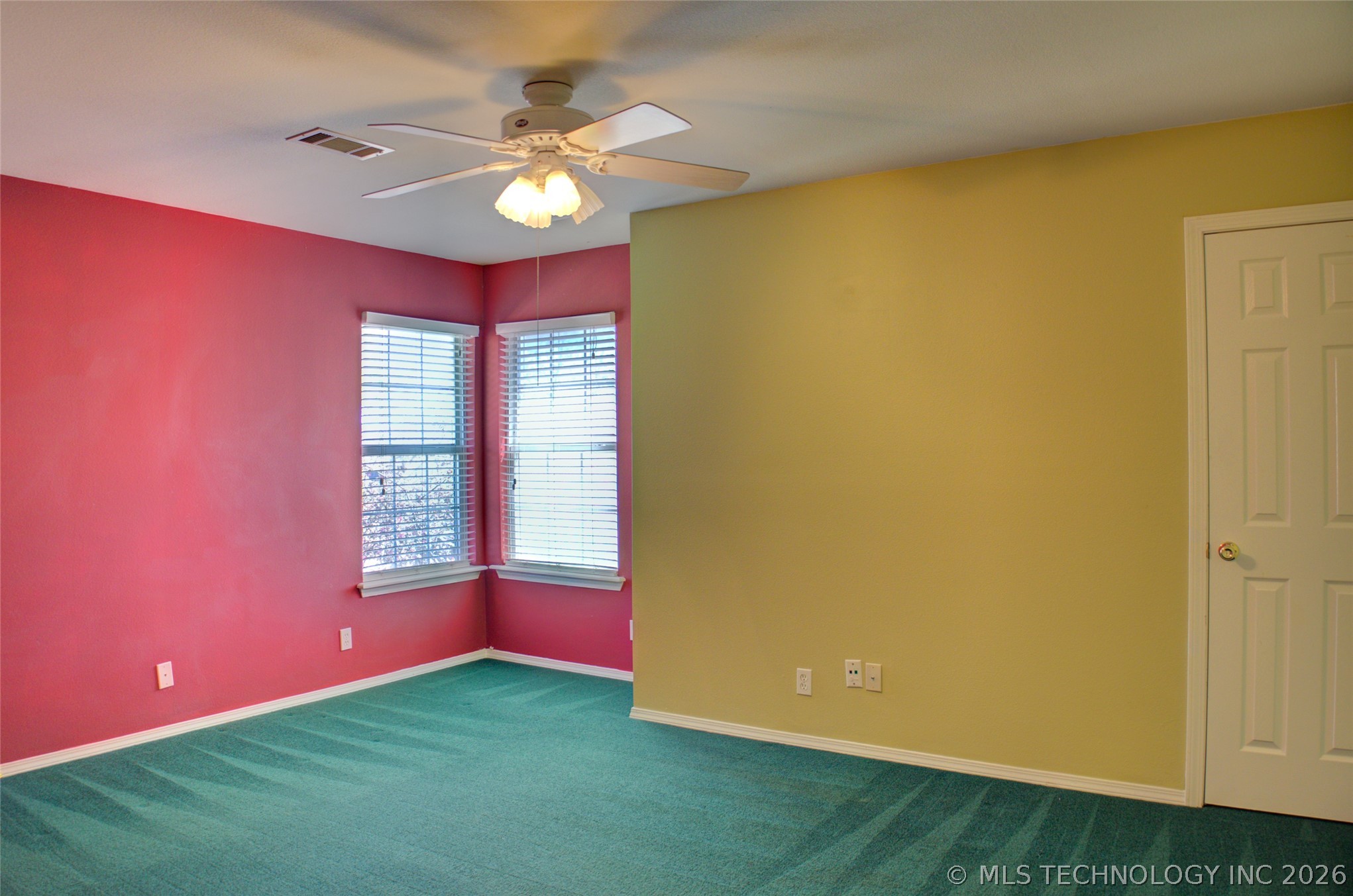 10305 E 90th Street North Property Photo 49