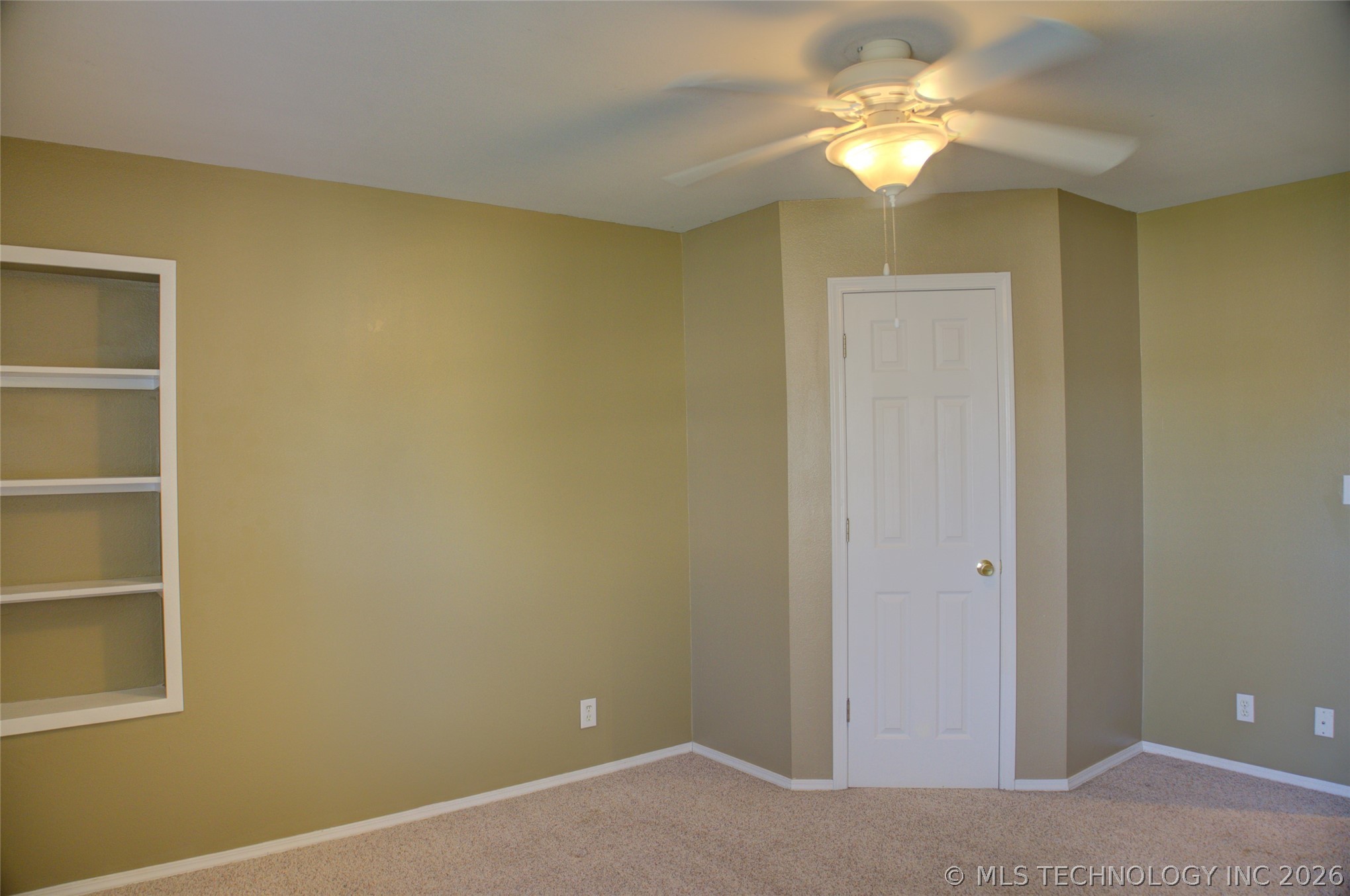10305 E 90th Street North Property Photo 57