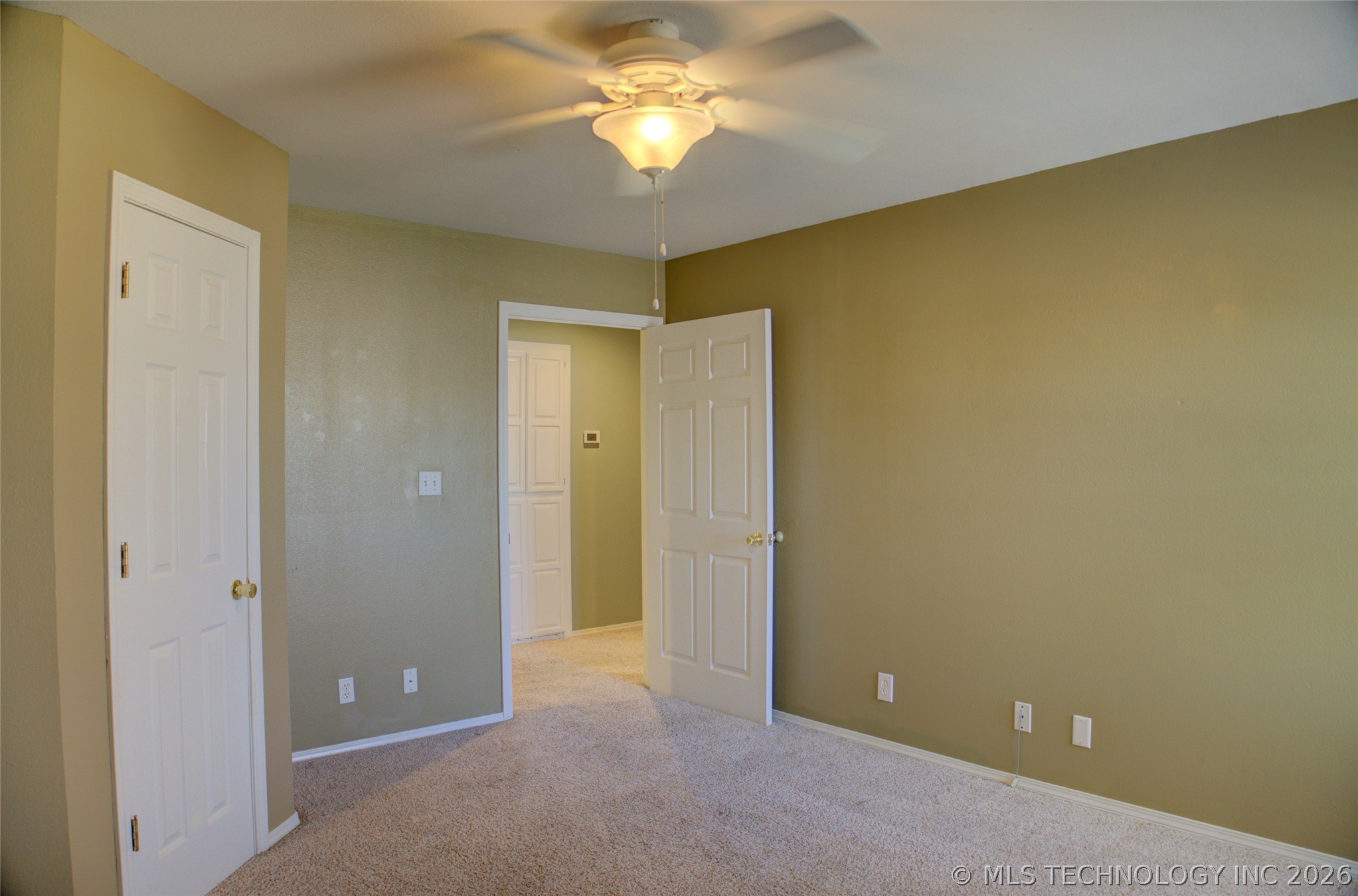 10305 E 90th Street North Property Photo 58
