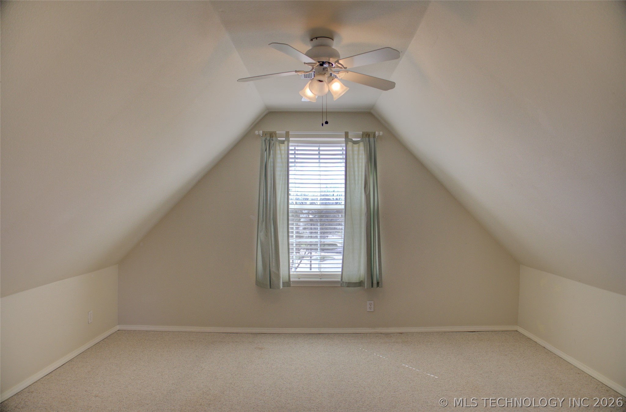 10305 E 90th Street North Property Photo 66