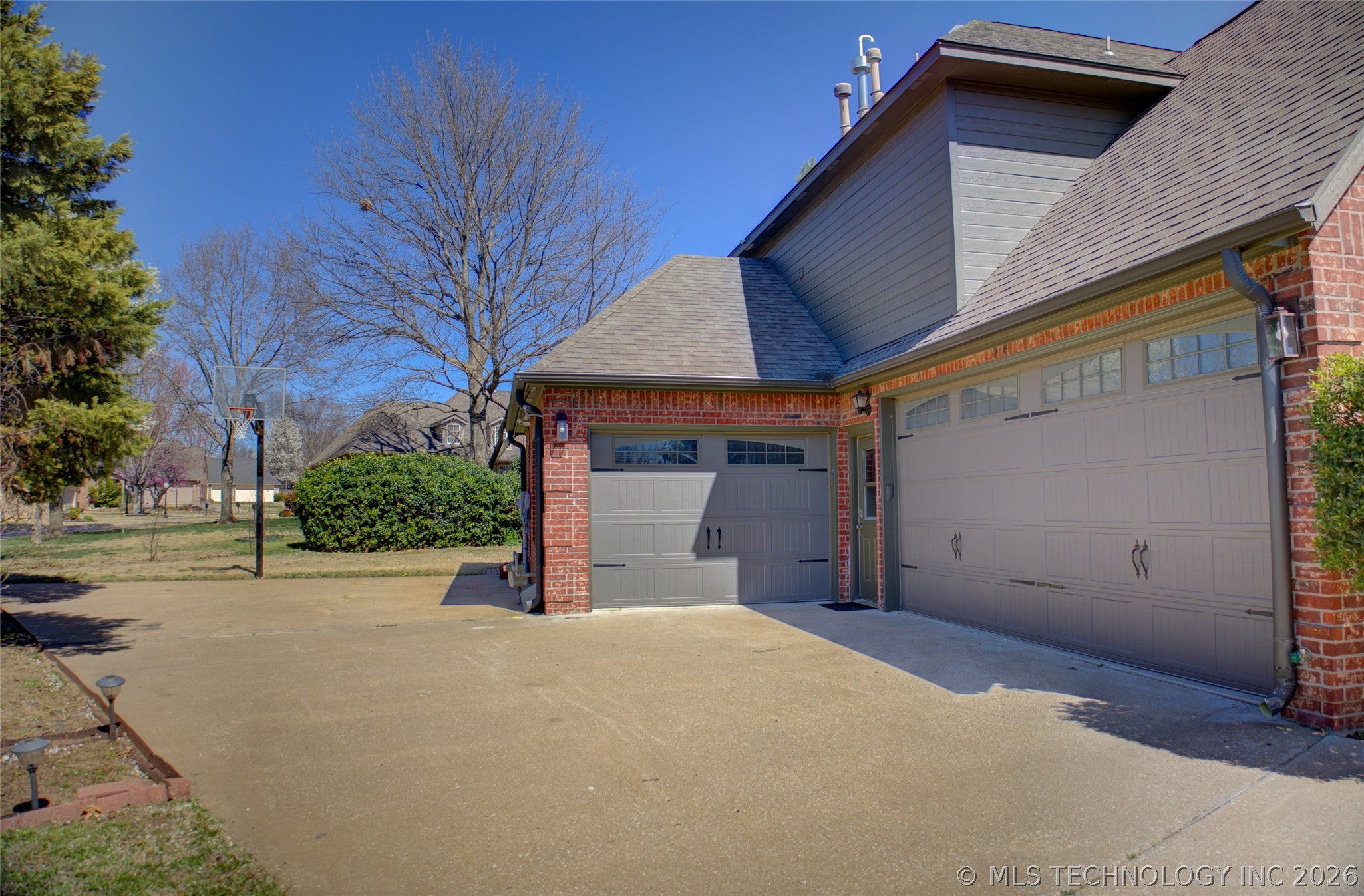 10305 E 90th Street North Property Photo 80