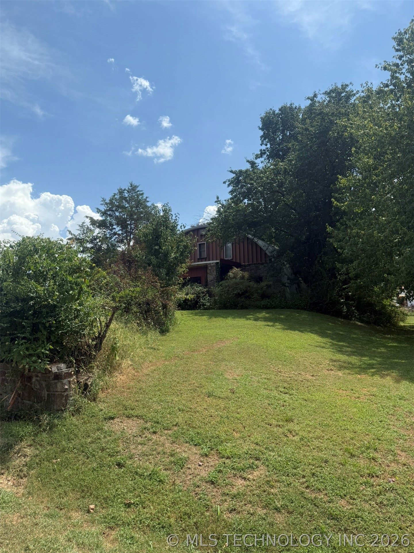 912 W Cedar Street Property Photo 46