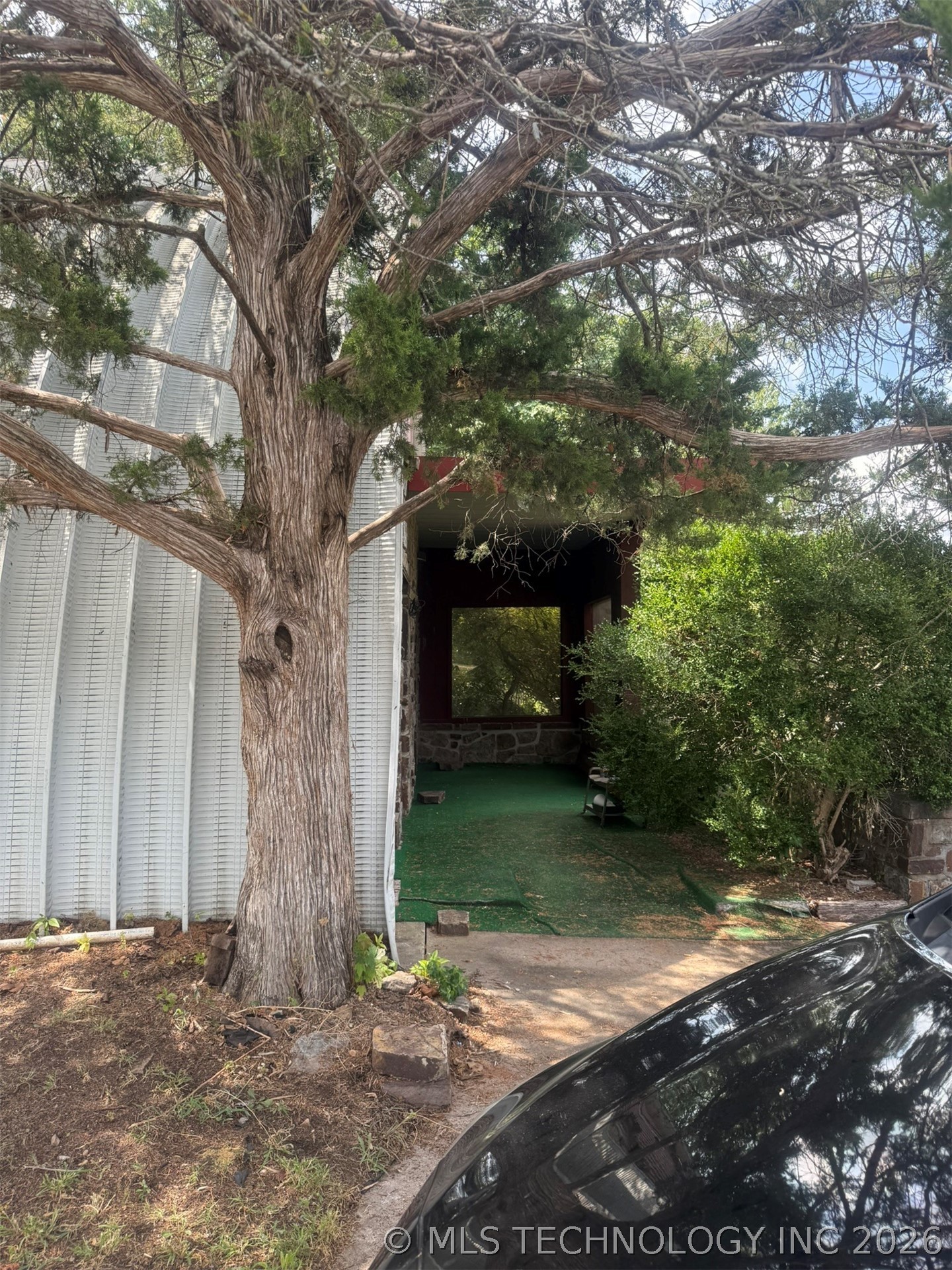 912 W Cedar Street Property Photo 48
