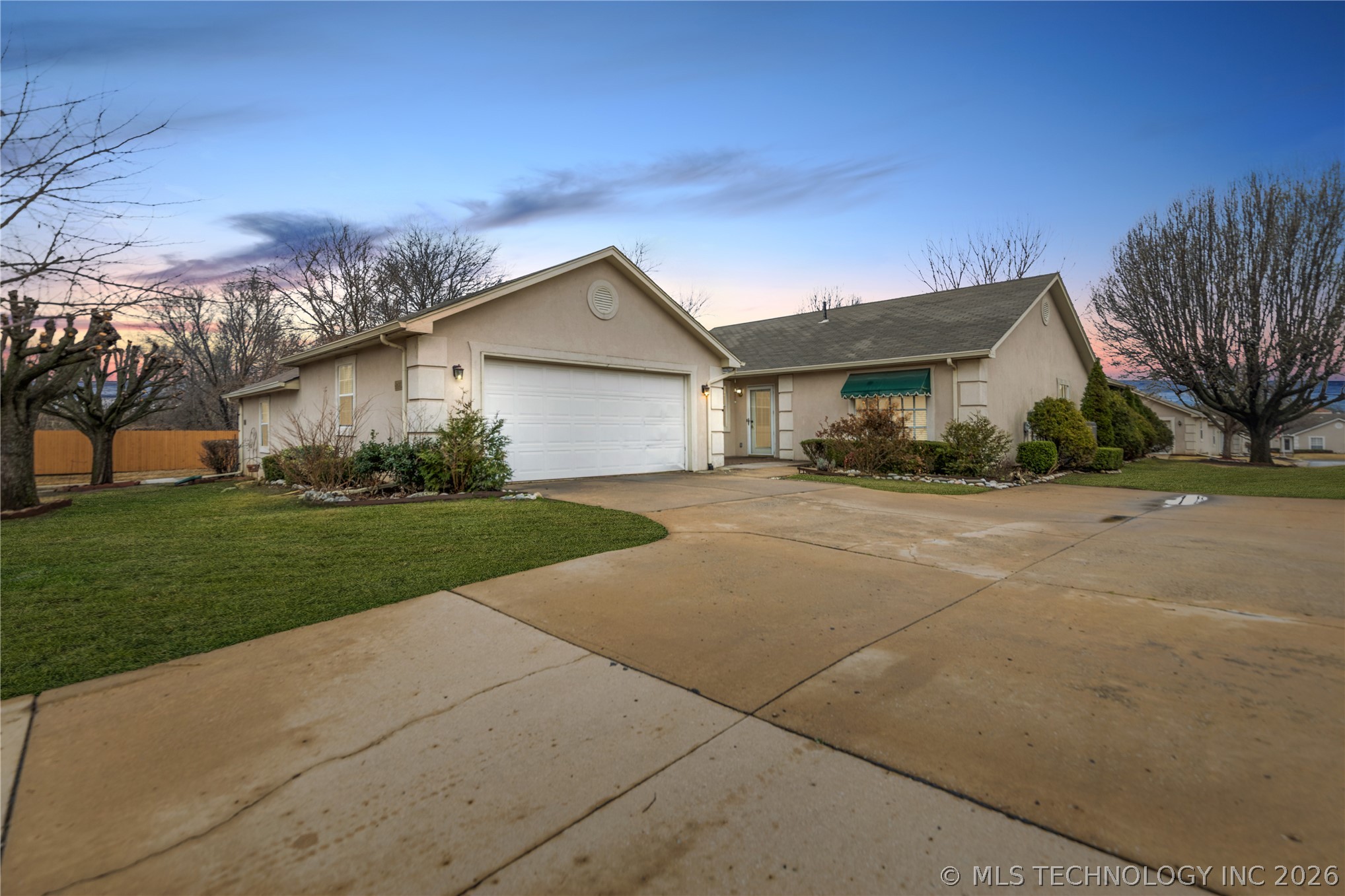 8428 S 84th East Avenue Property Photo 1