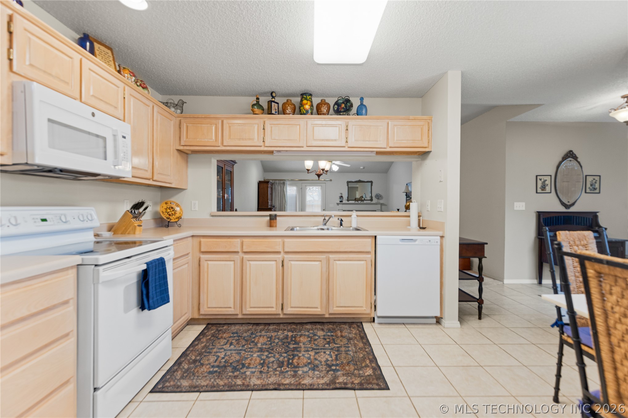 8428 S 84th East Avenue Property Photo 10