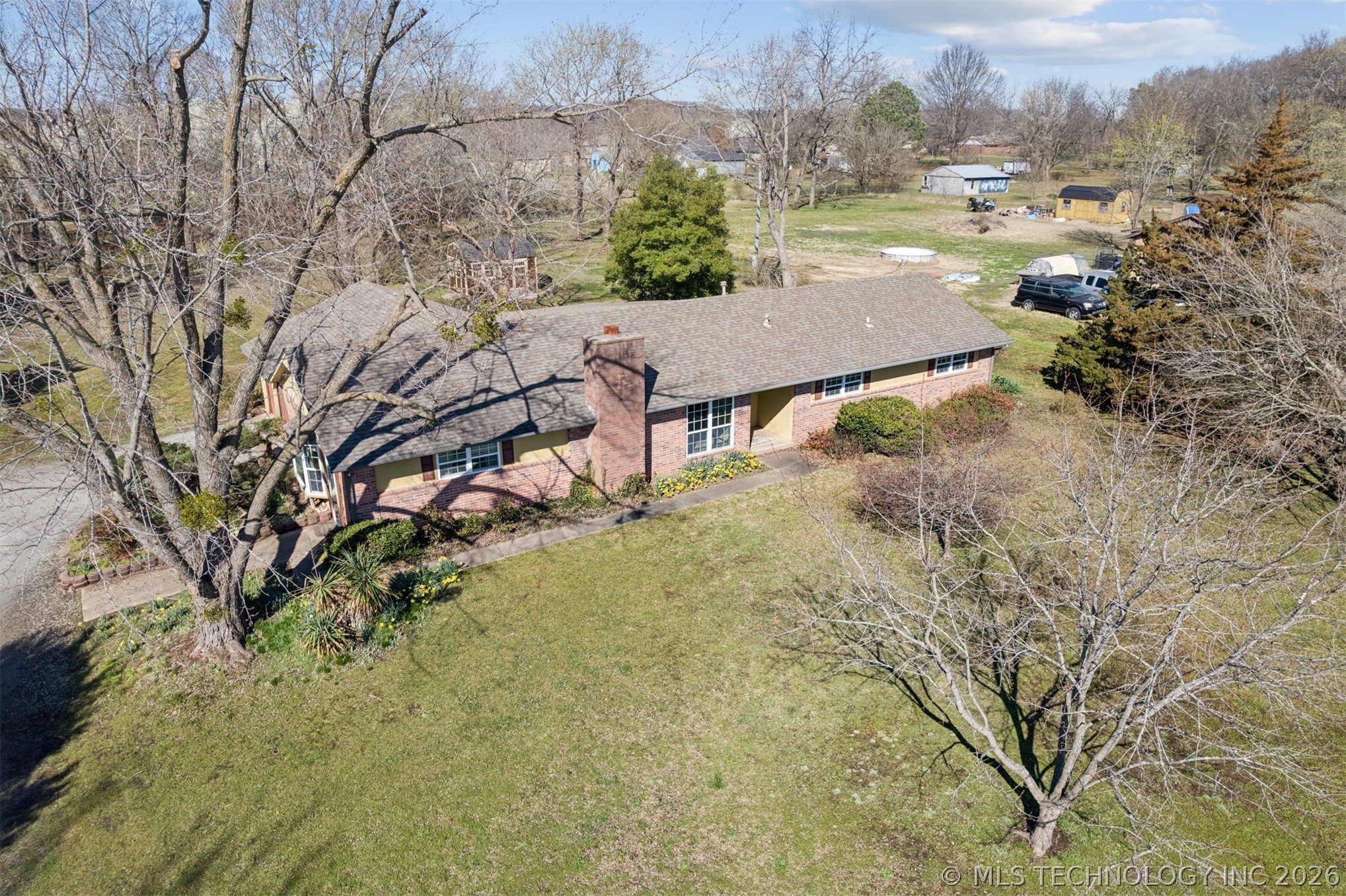 20936 S Valley West Drive Property Photo 3