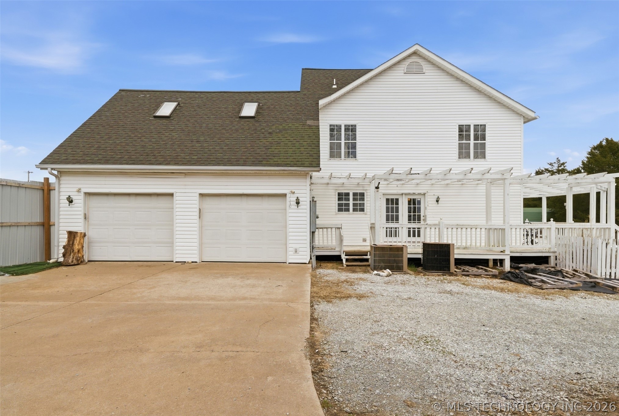 56551 E Highway 125 Property Photo 3
