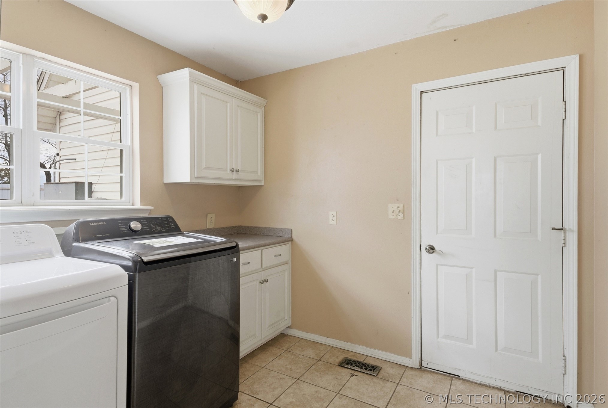 56551 E Highway 125 Property Photo 32