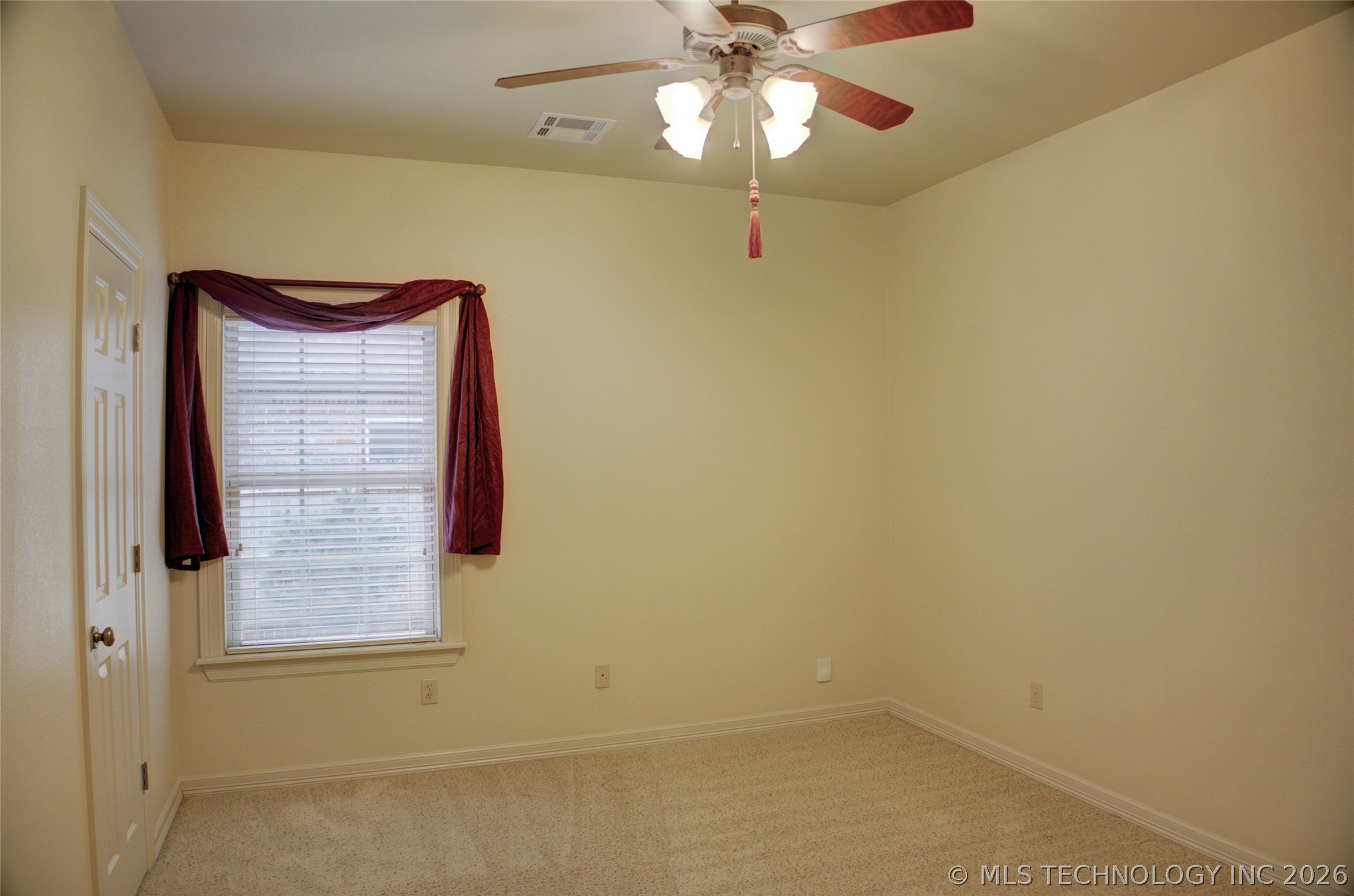 10905 S 89th East Avenue Property Photo 46