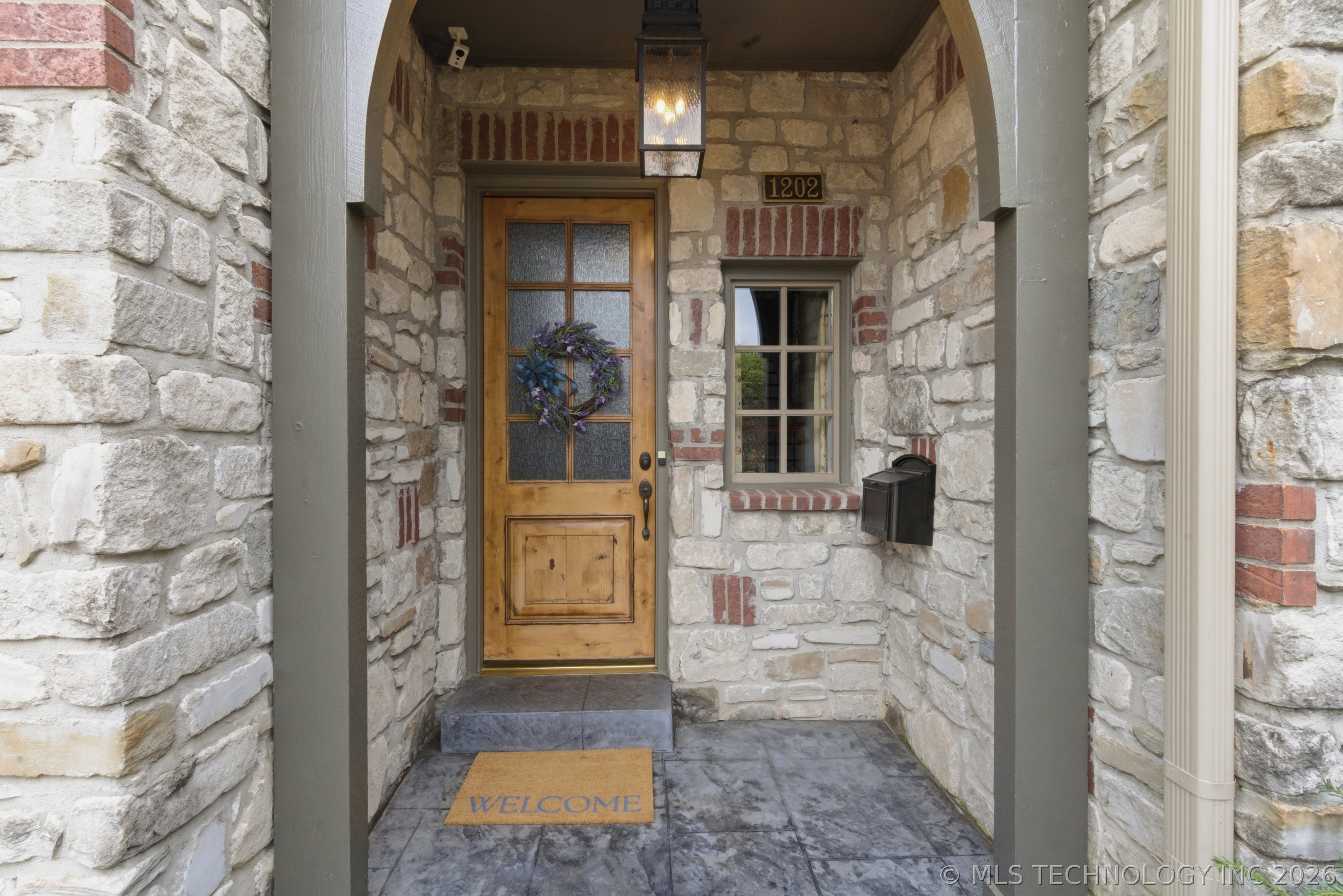 1202 E 28th Street Property Photo 4