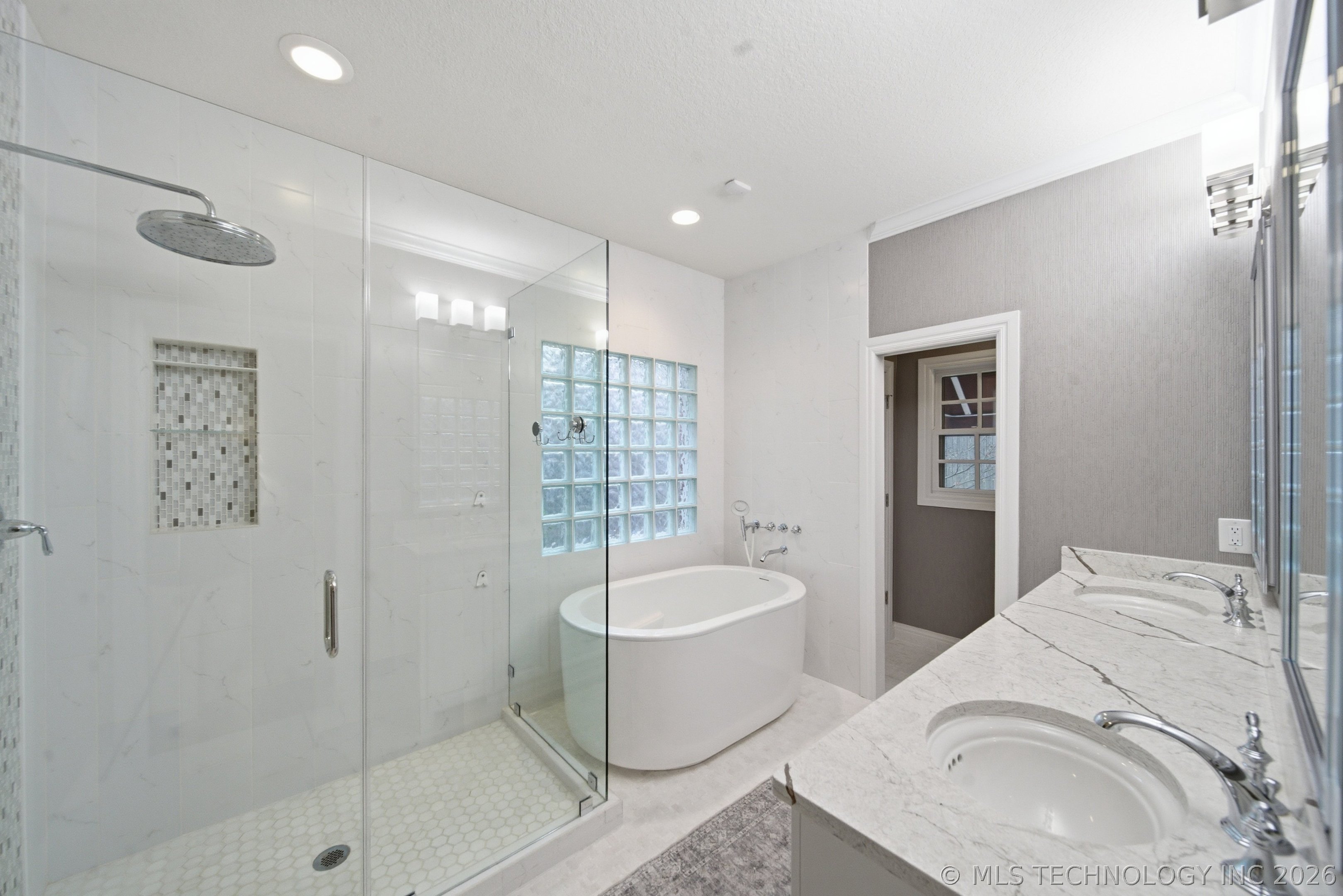 1202 E 28th Street Property Photo 28