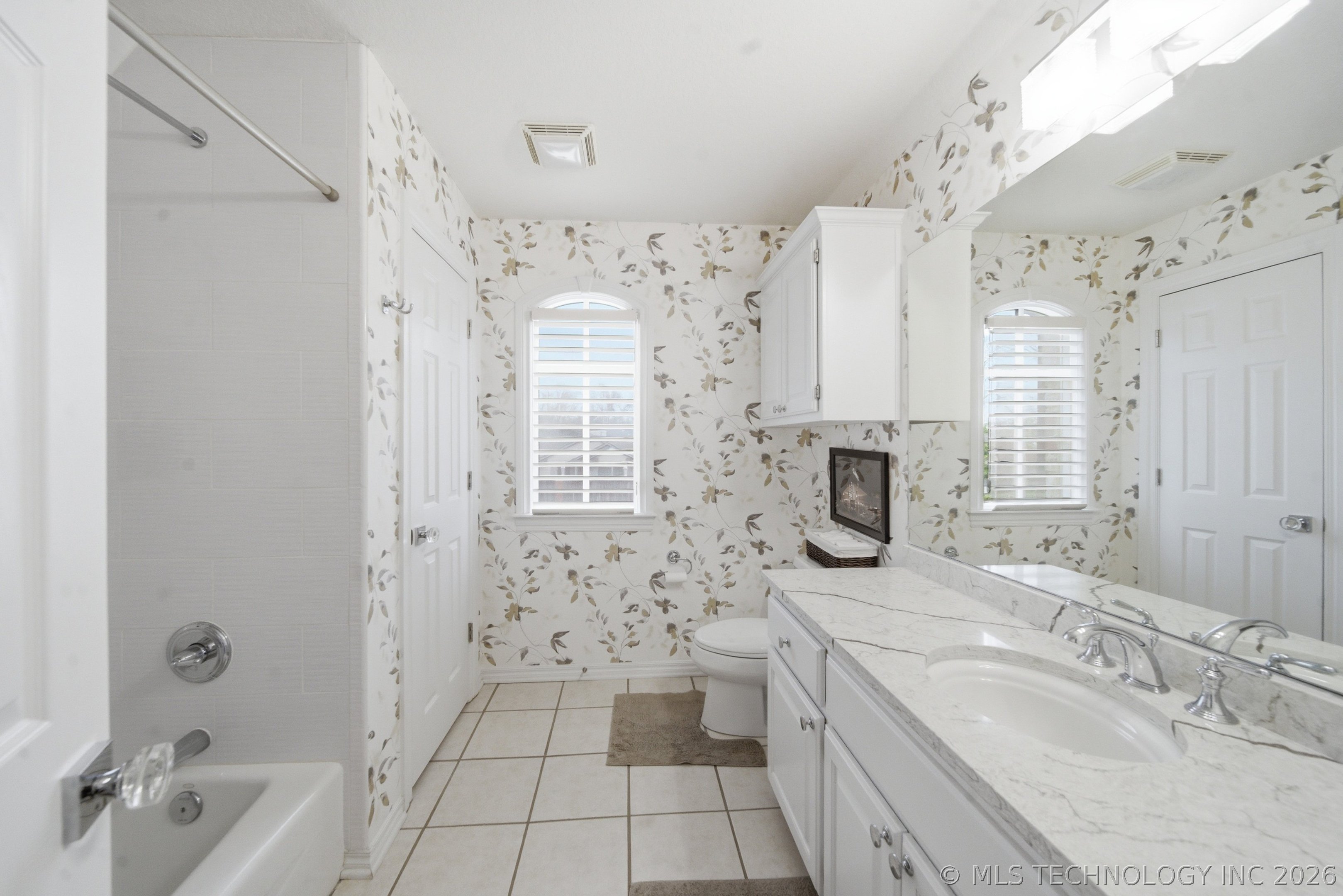 1202 E 28th Street Property Photo 41