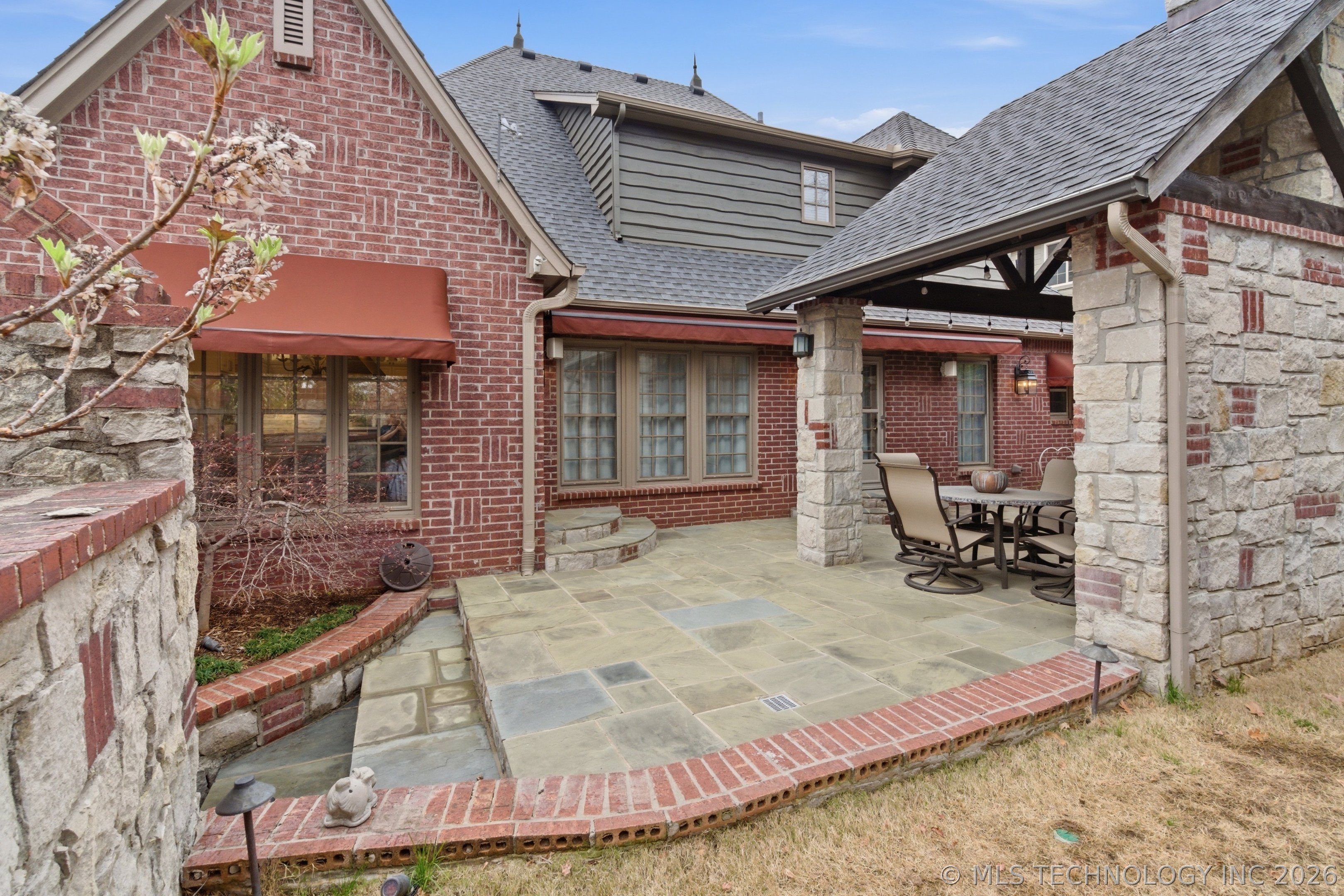 1202 E 28th Street Property Photo 42