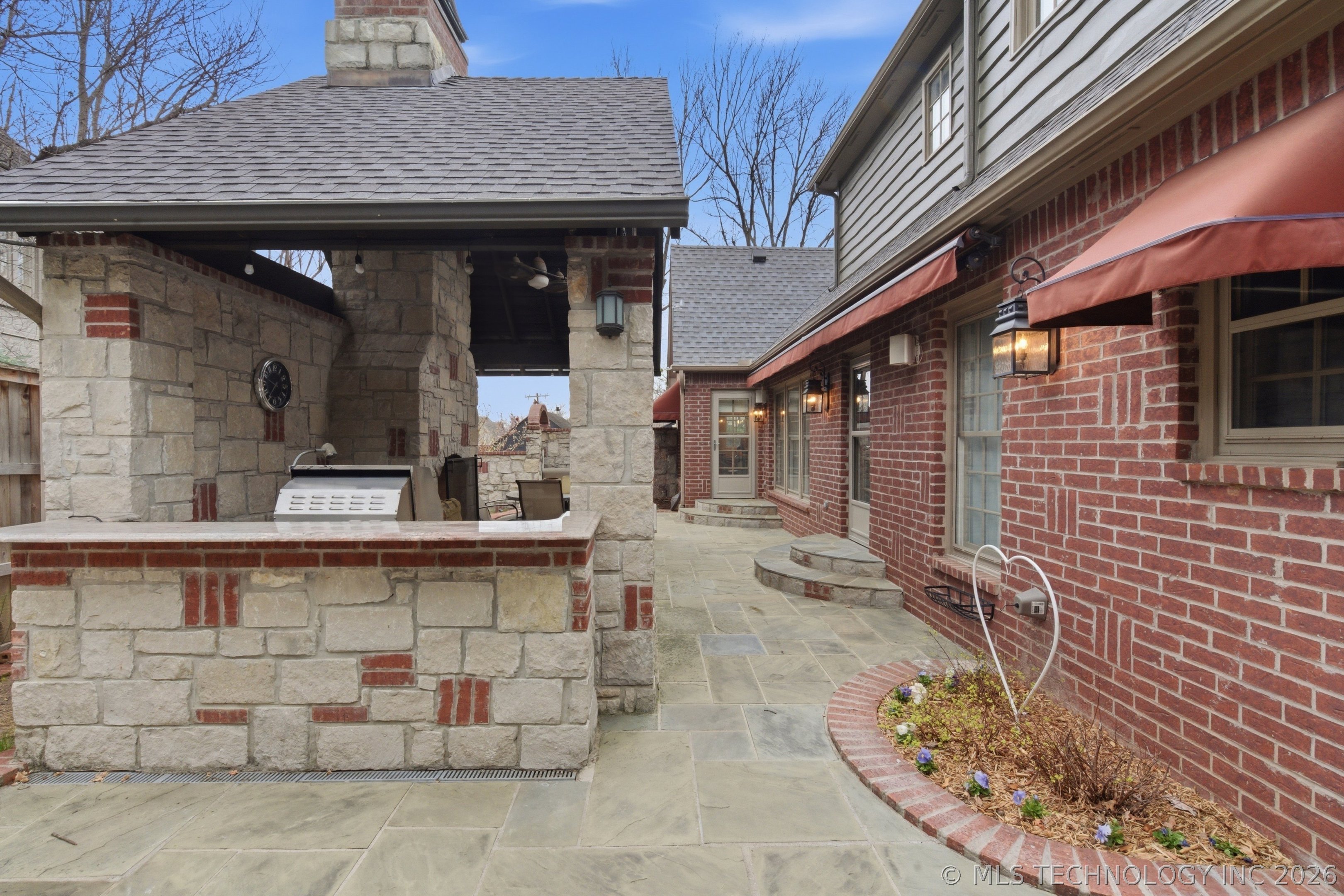 1202 E 28th Street Property Photo 43