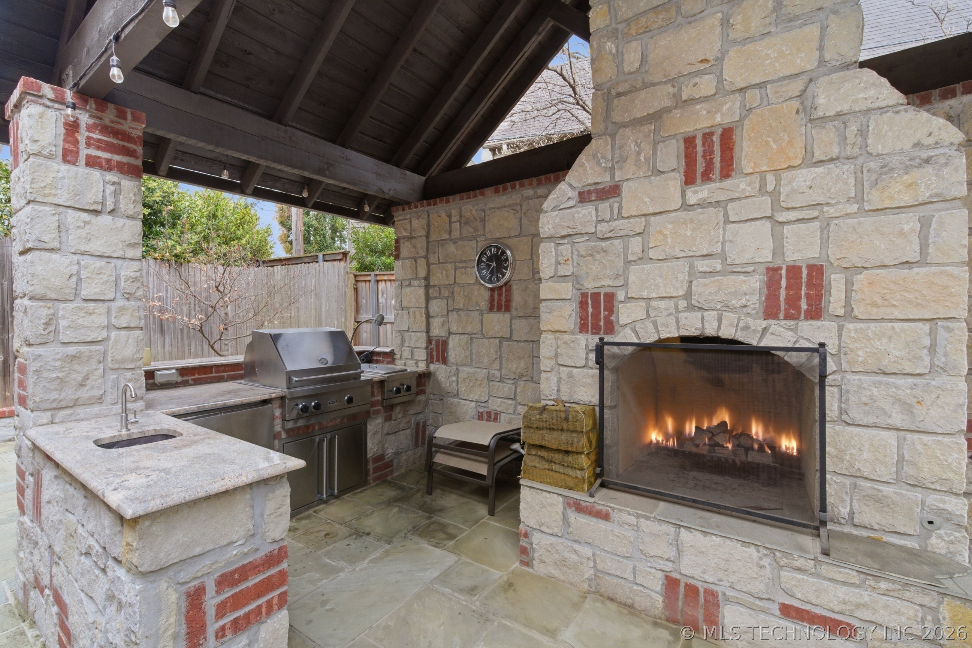 1202 E 28th Street Property Photo 44