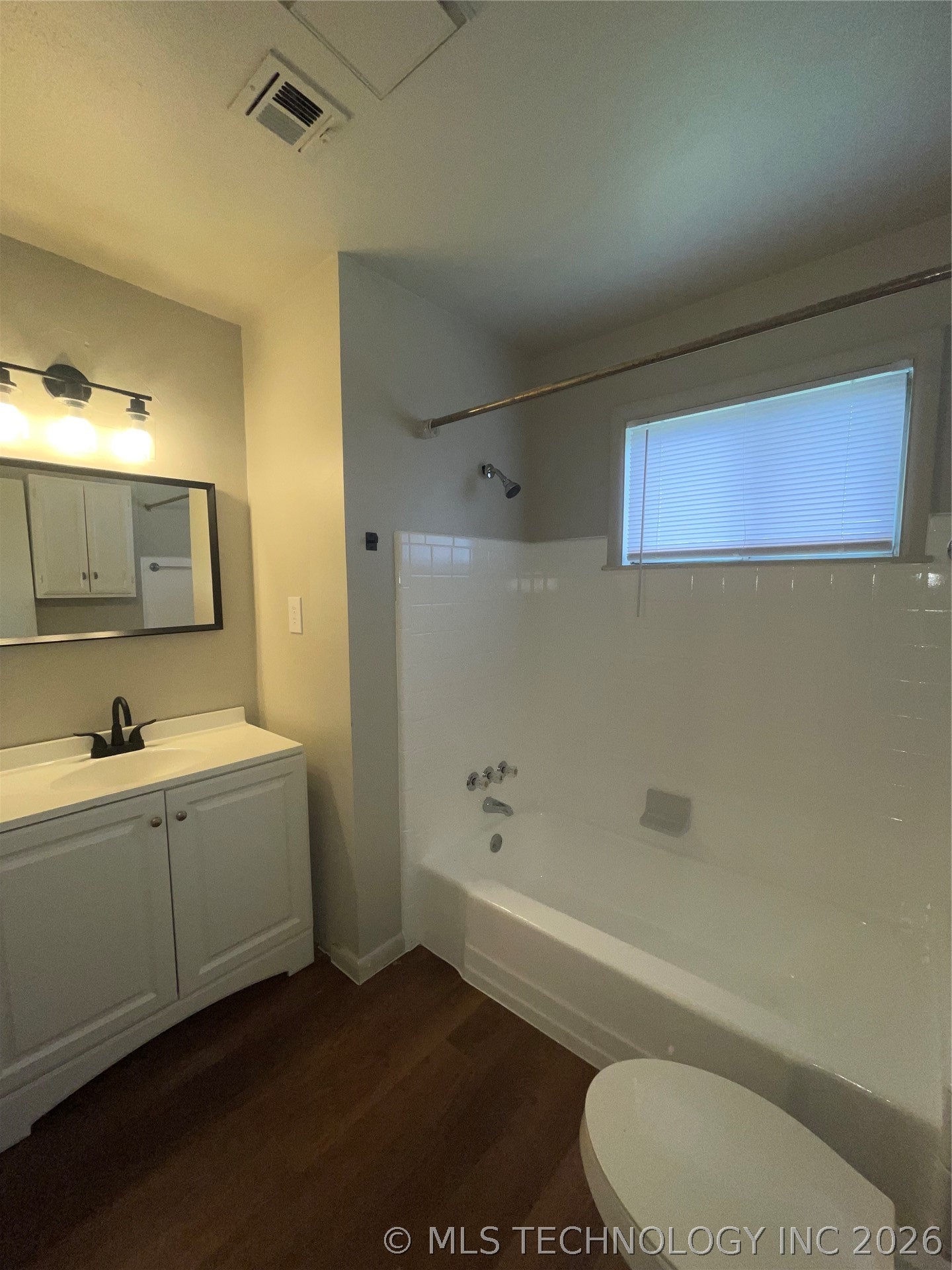 410 W Pittsburg Place Property Photo 7