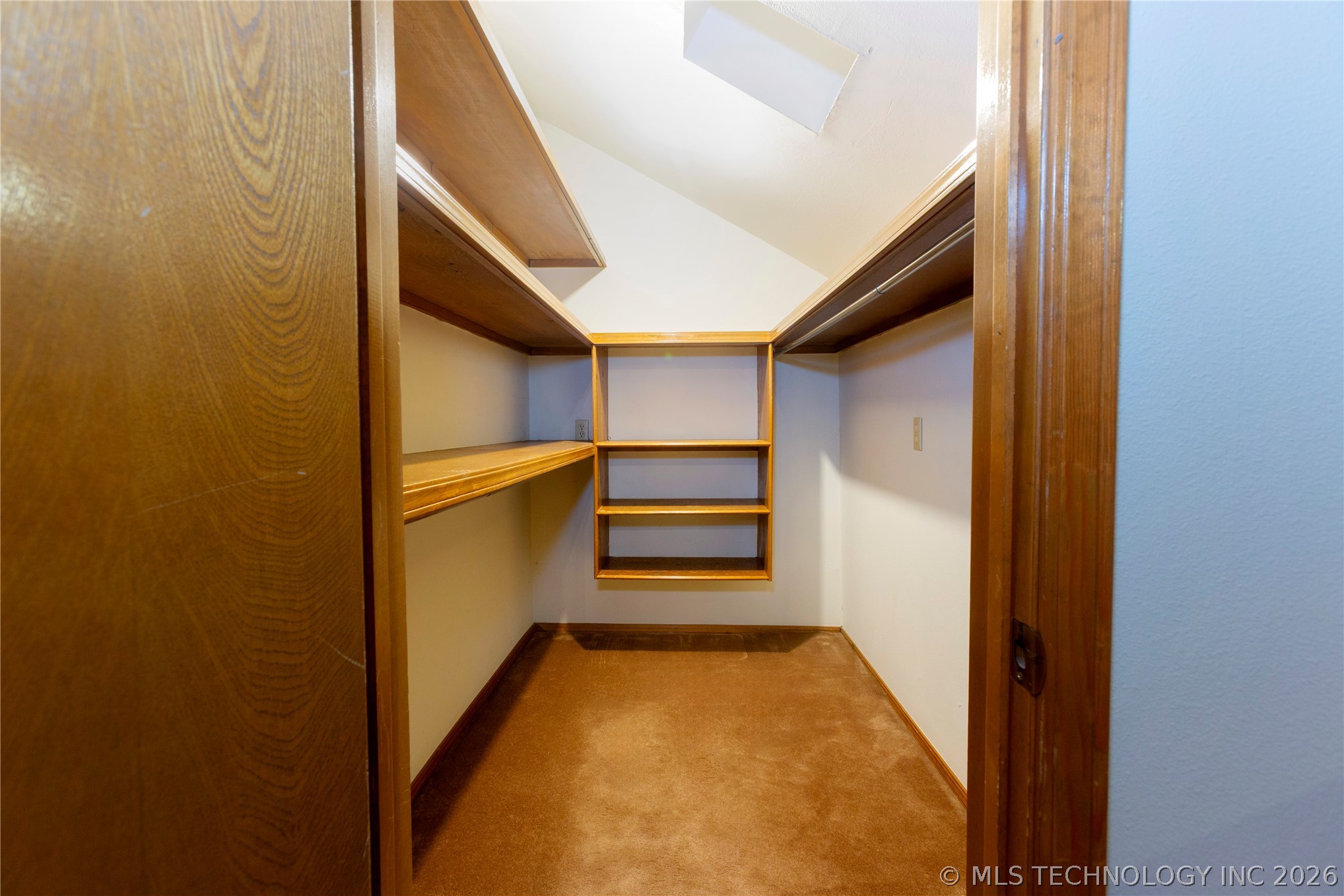 211 N State Street Property Photo 27