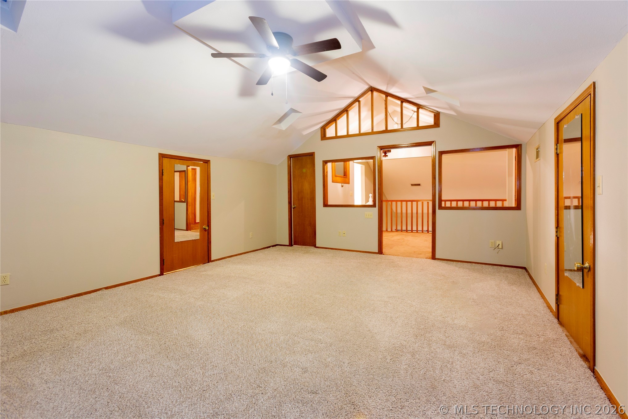 211 N State Street Property Photo 29