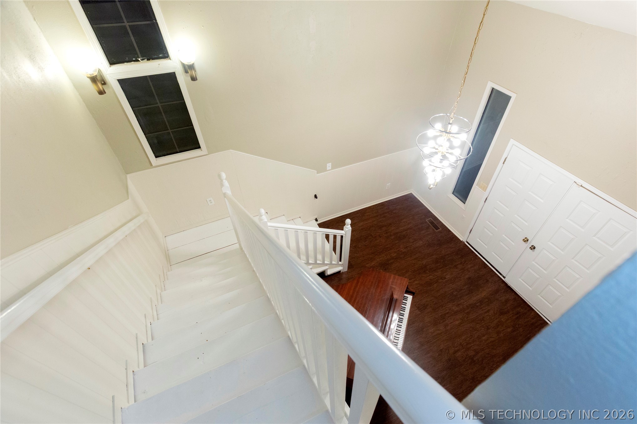 211 N State Street Property Photo 34