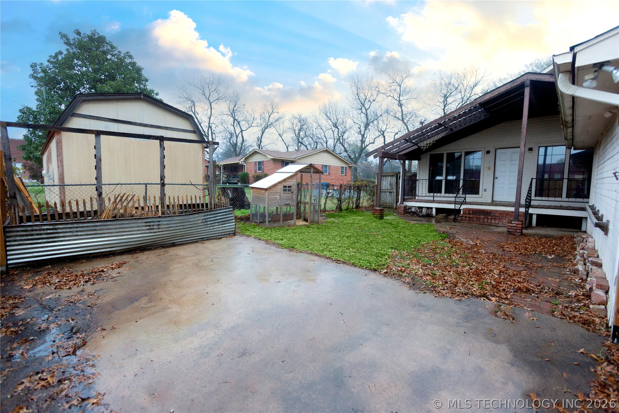 211 N State Street Property Photo 36